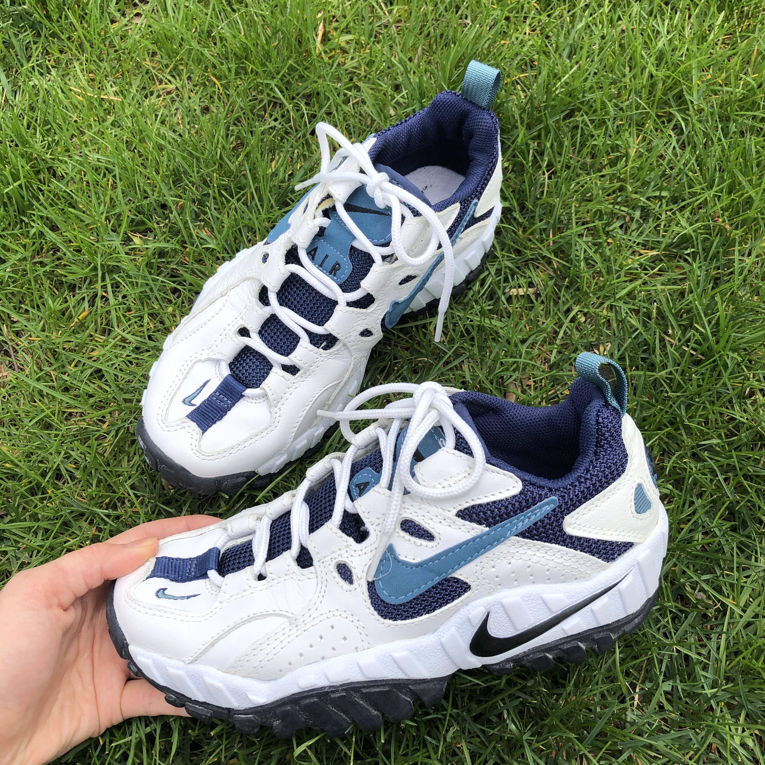 What Nike shoes are these? Vintage pair from my moms closet r/Nike