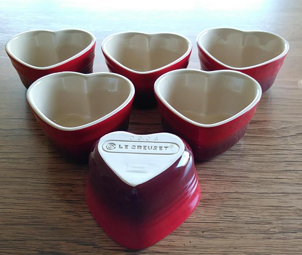 6 Le Creuset Stoneware Heart Ramekins for 6.00 r/ThriftStoreHauls
