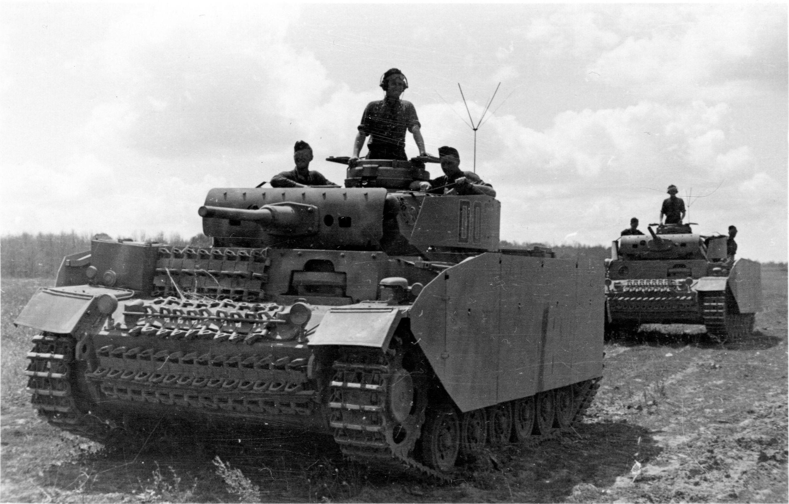 Two german Pz.Bef.Wg. III from the 7th Panzer Division on the march