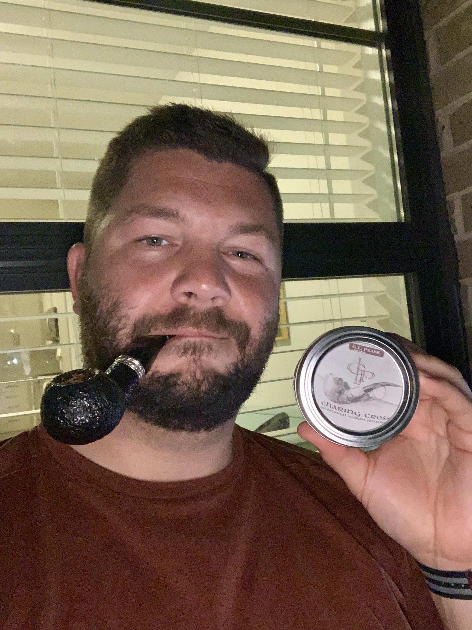 Breaking in the new Savinelli Trevi 320 with some GL Pease Charing