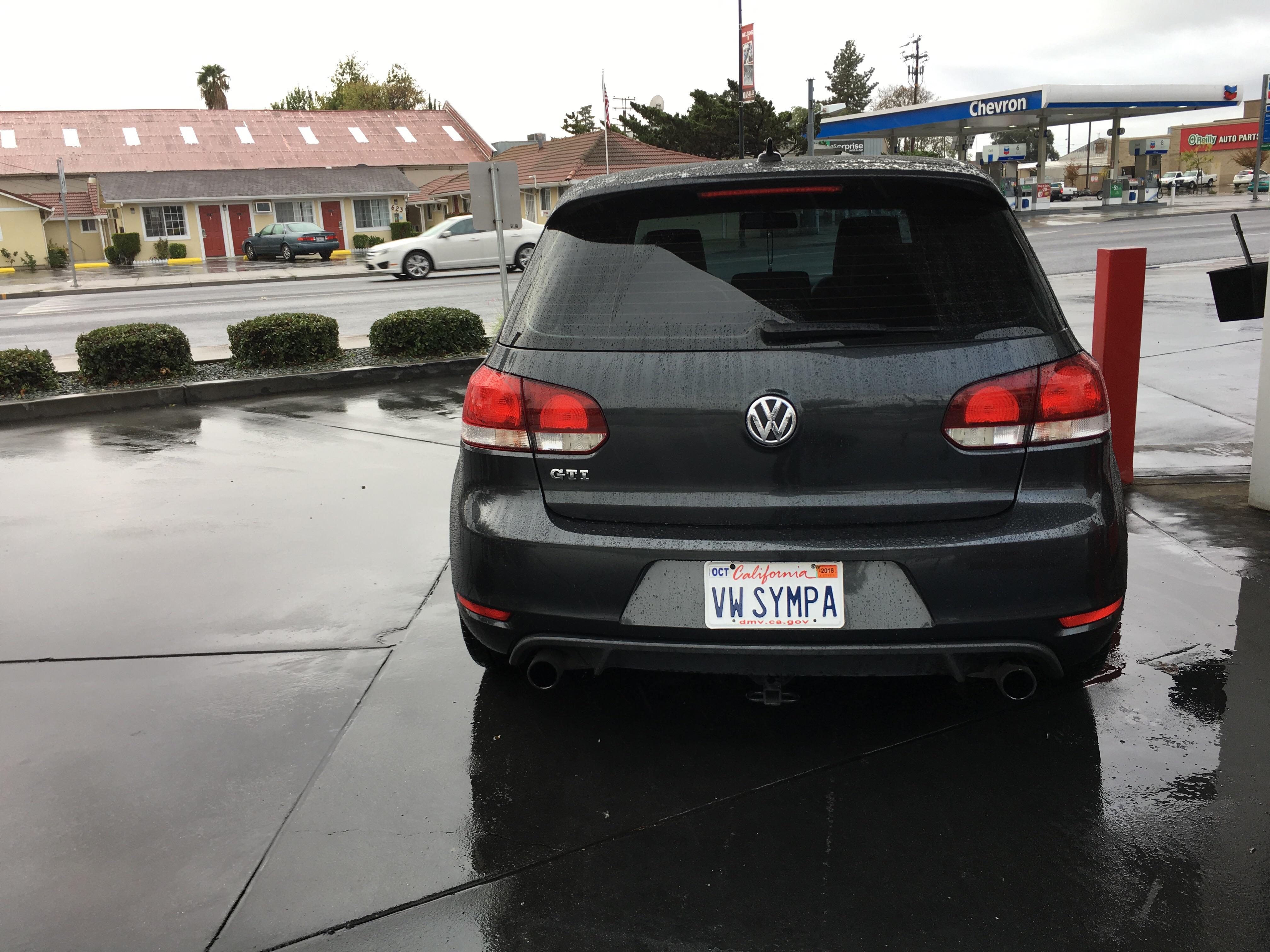 Picked up my first VW this week, complete with French vanity plates