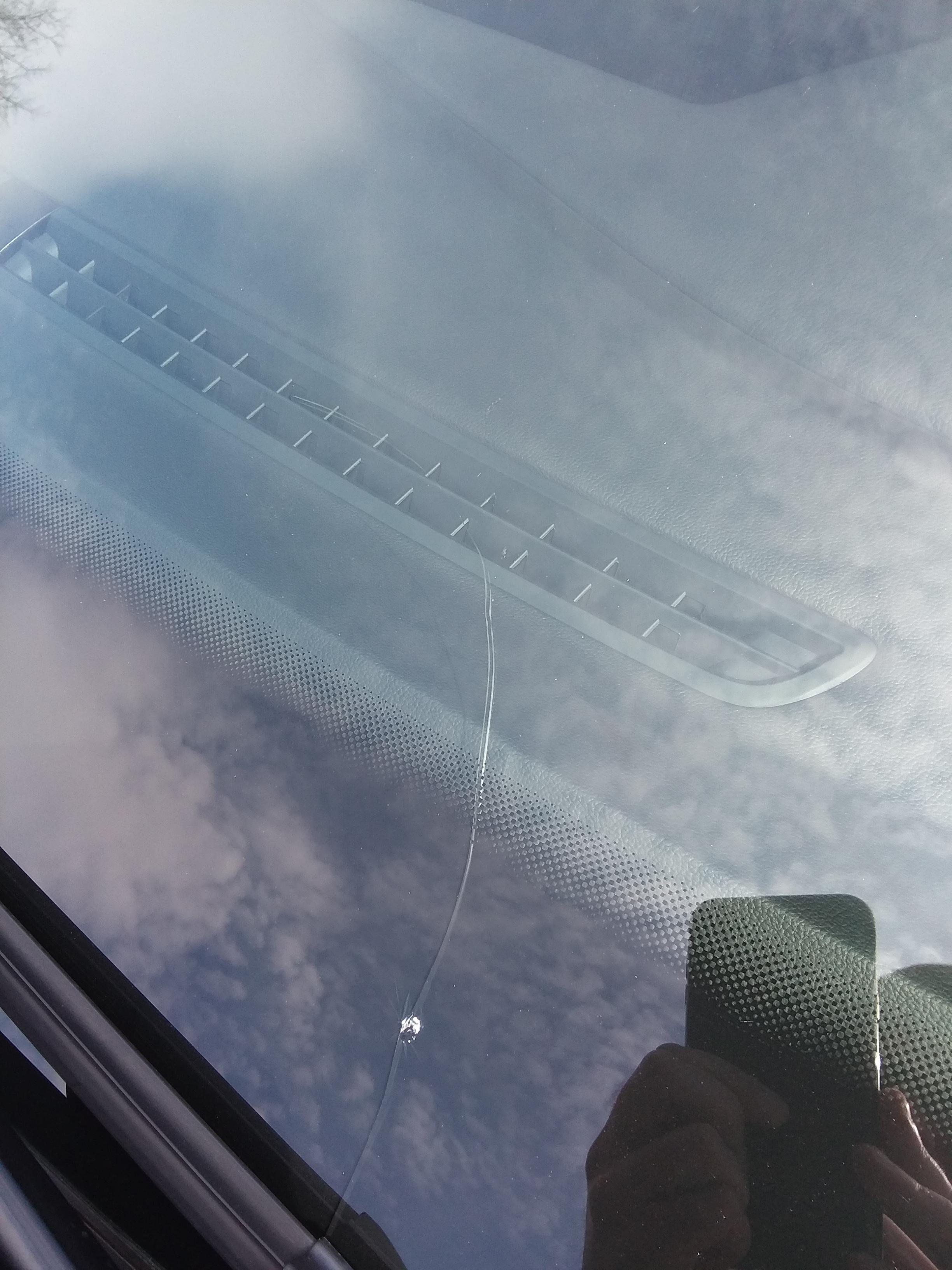 Anyone have experience getting windshield replaced or repairs? A rock got me. r/GolfGTI