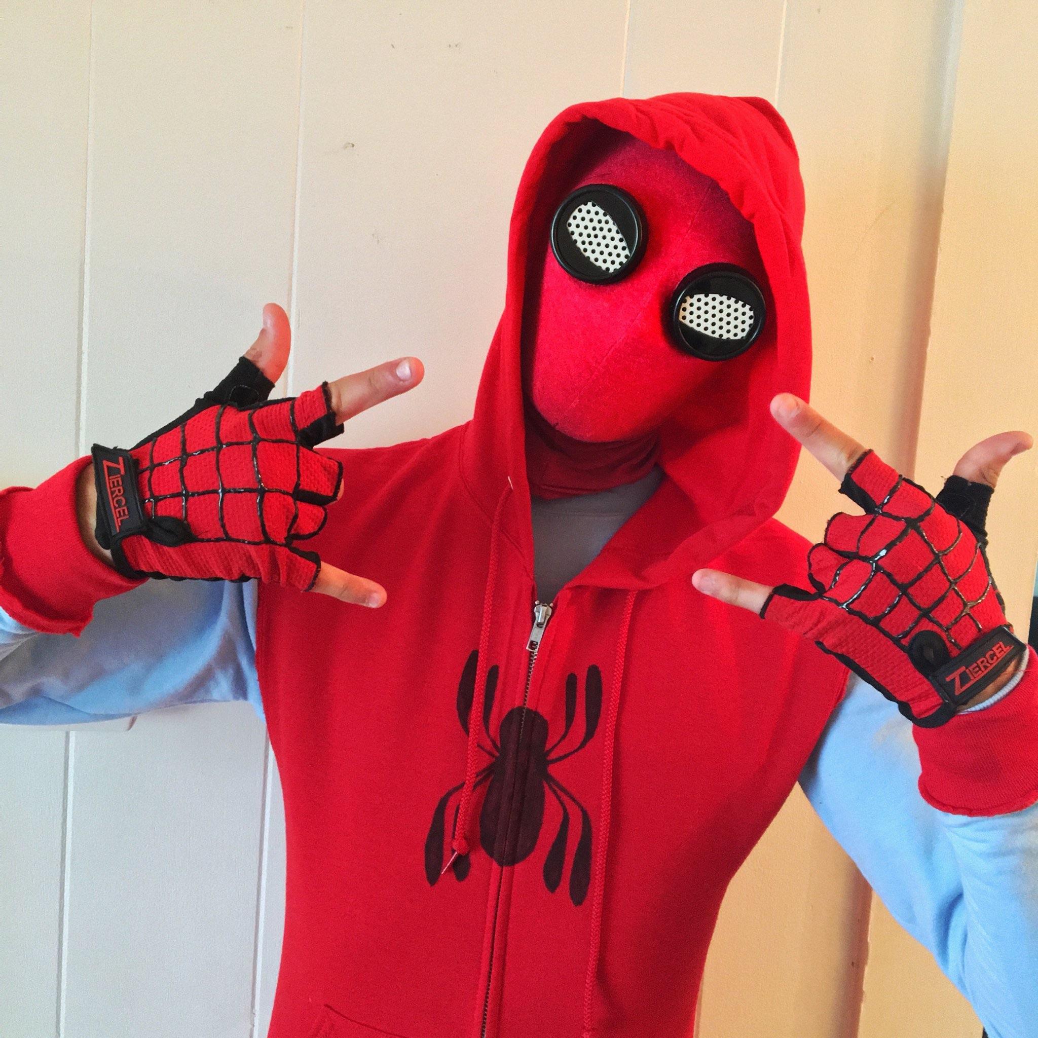 My homemade SpiderMan suit👊🏻😉 r/somethingimade