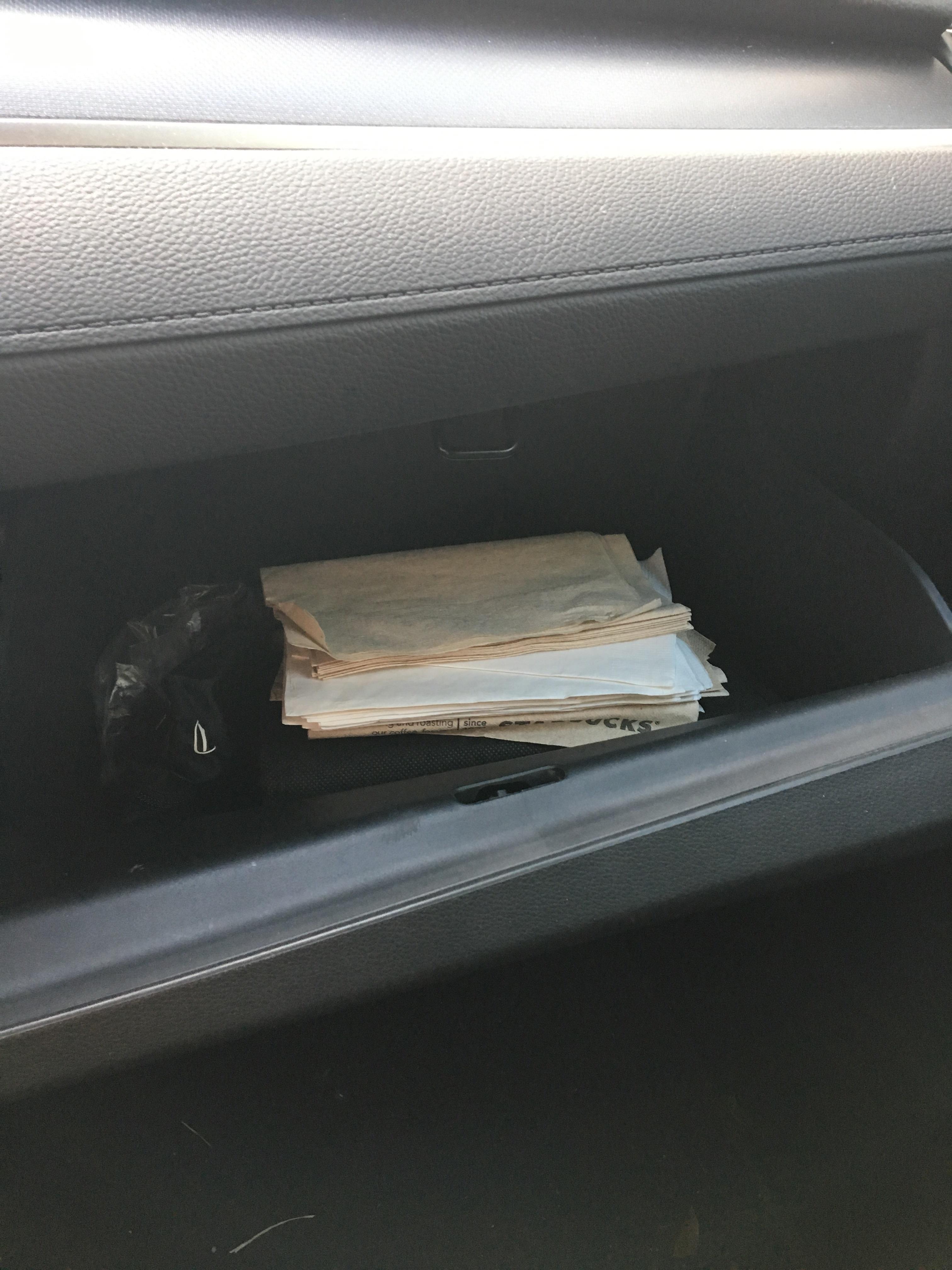 I keep napkins in my glove compartment r/notinteresting