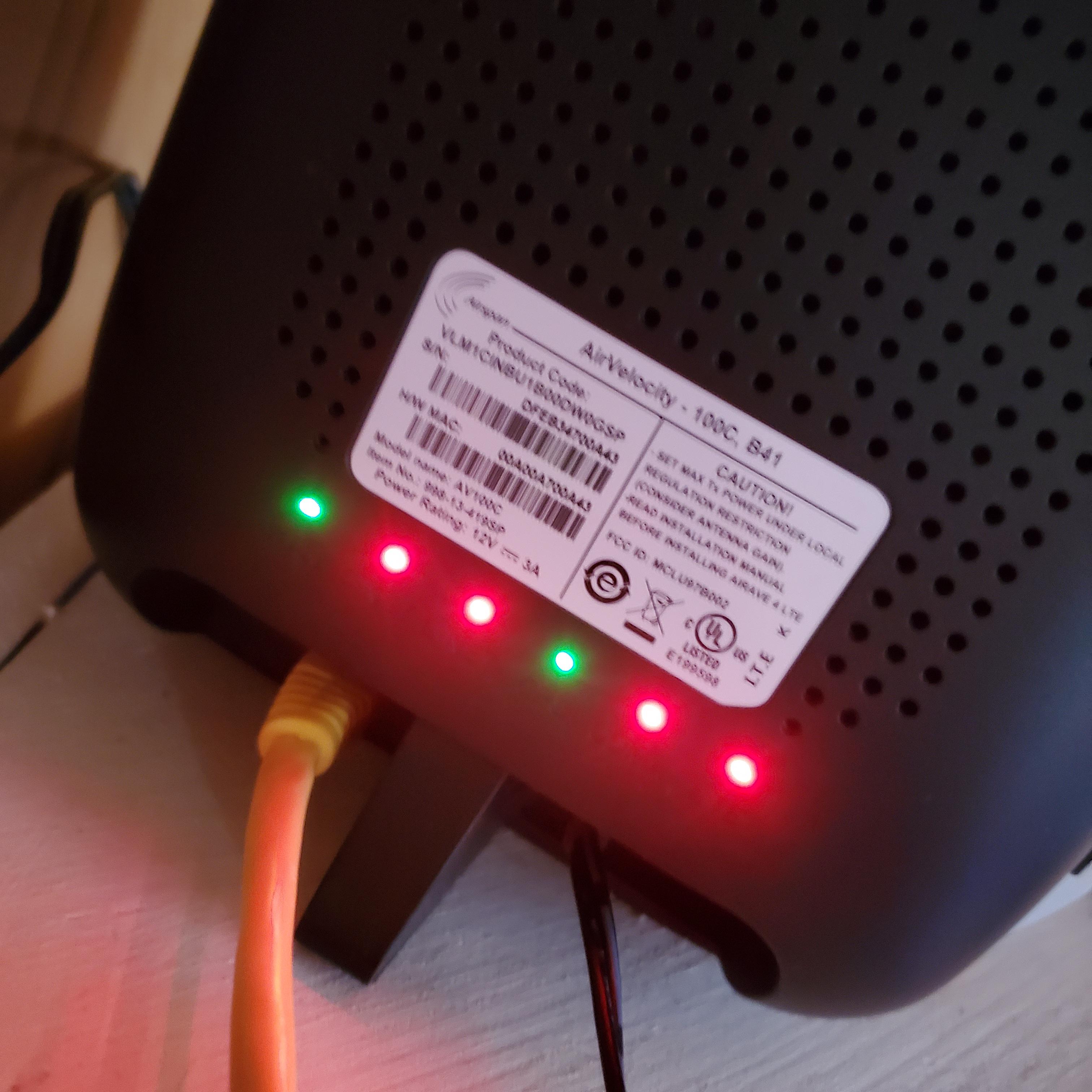 got my Christmas lights up 🎄 but really, how do I fix this? Sprint