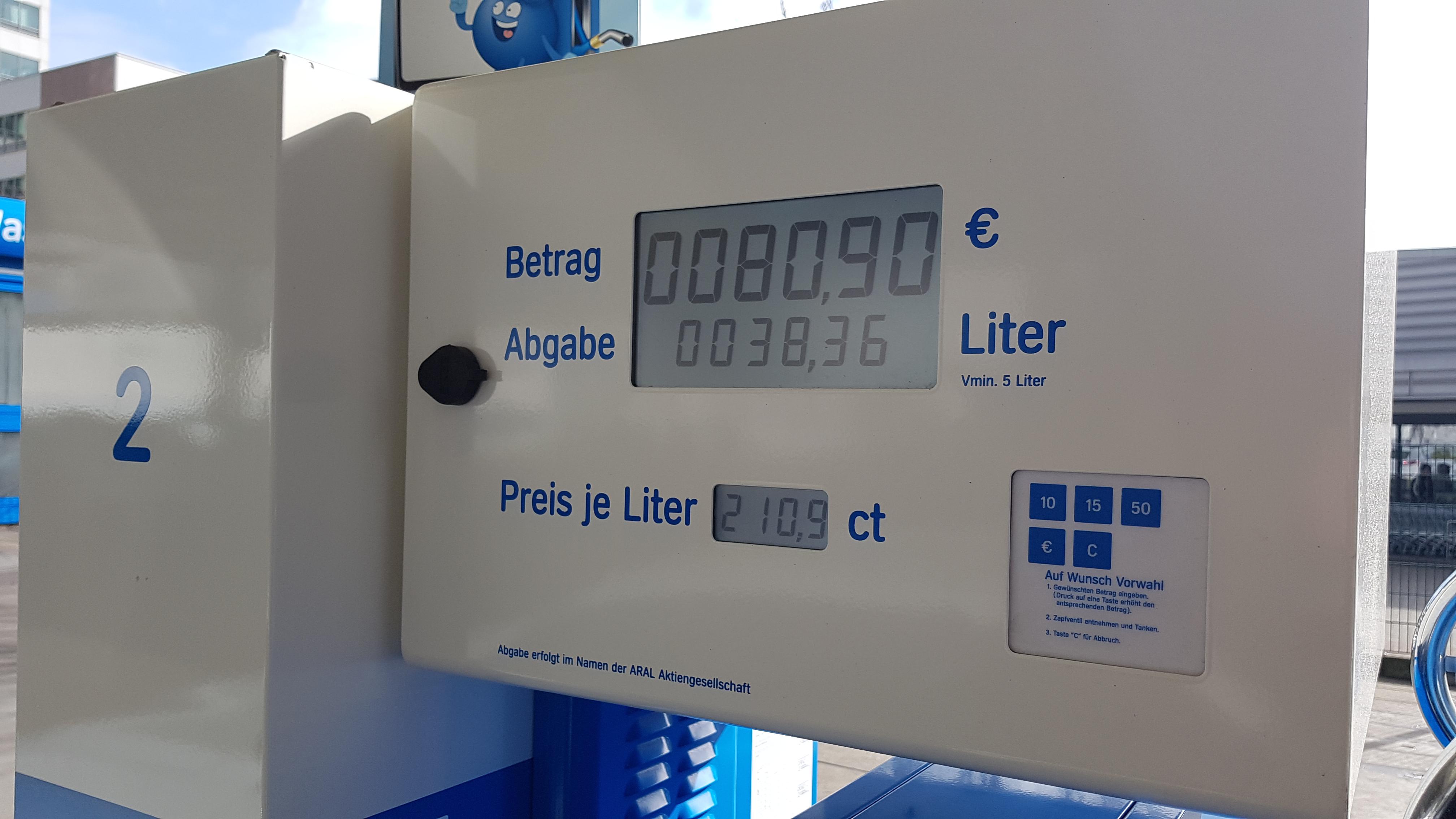 Reddit Dive into anything