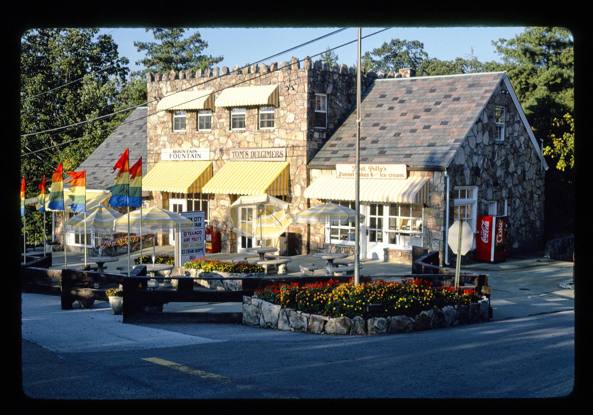 Rock City Gas, Chattanooga, Tennessee, 1986 r/Chattanooga