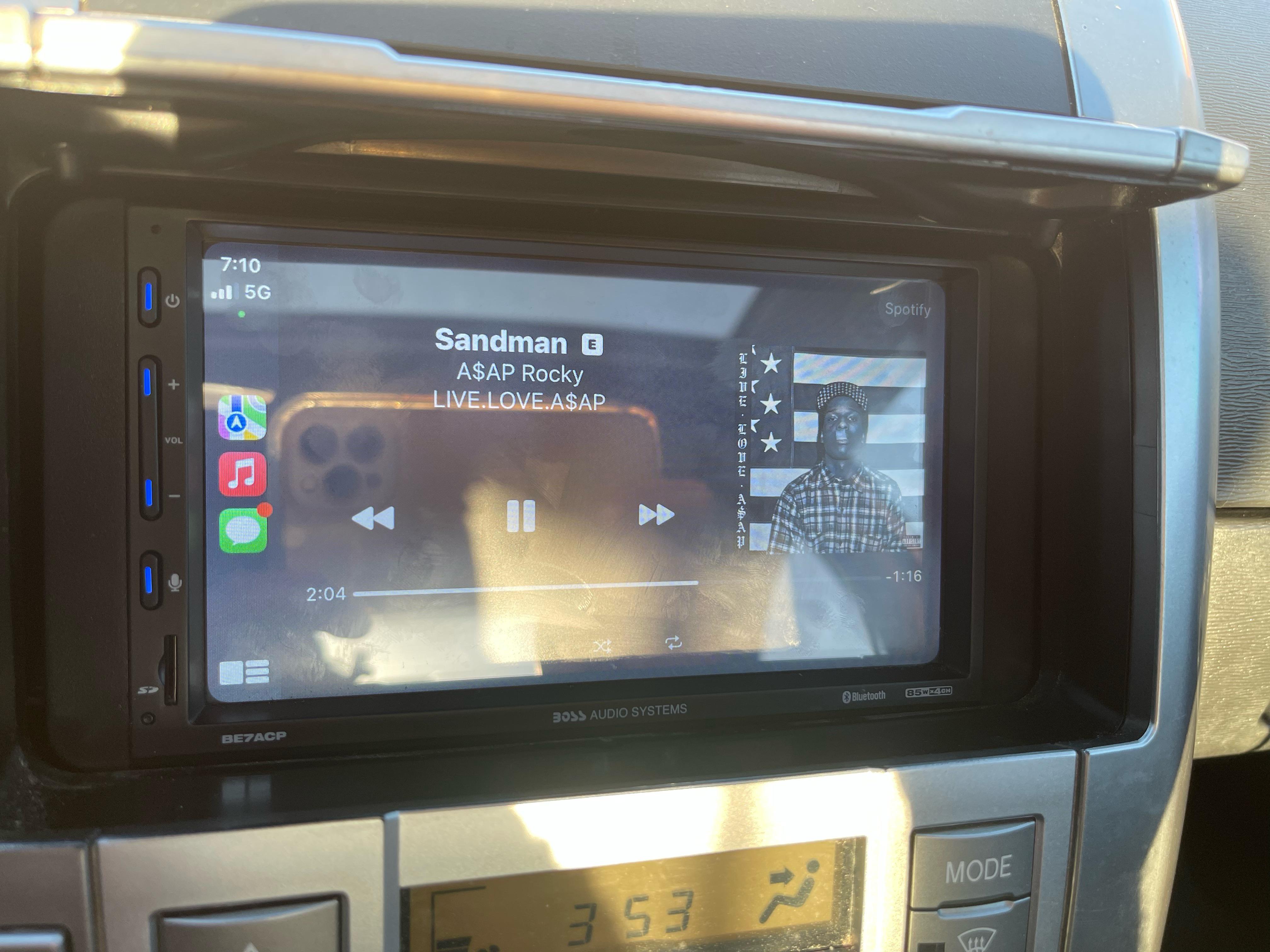 New apple car play radio in the tC 🔥🔥 r/SciontC