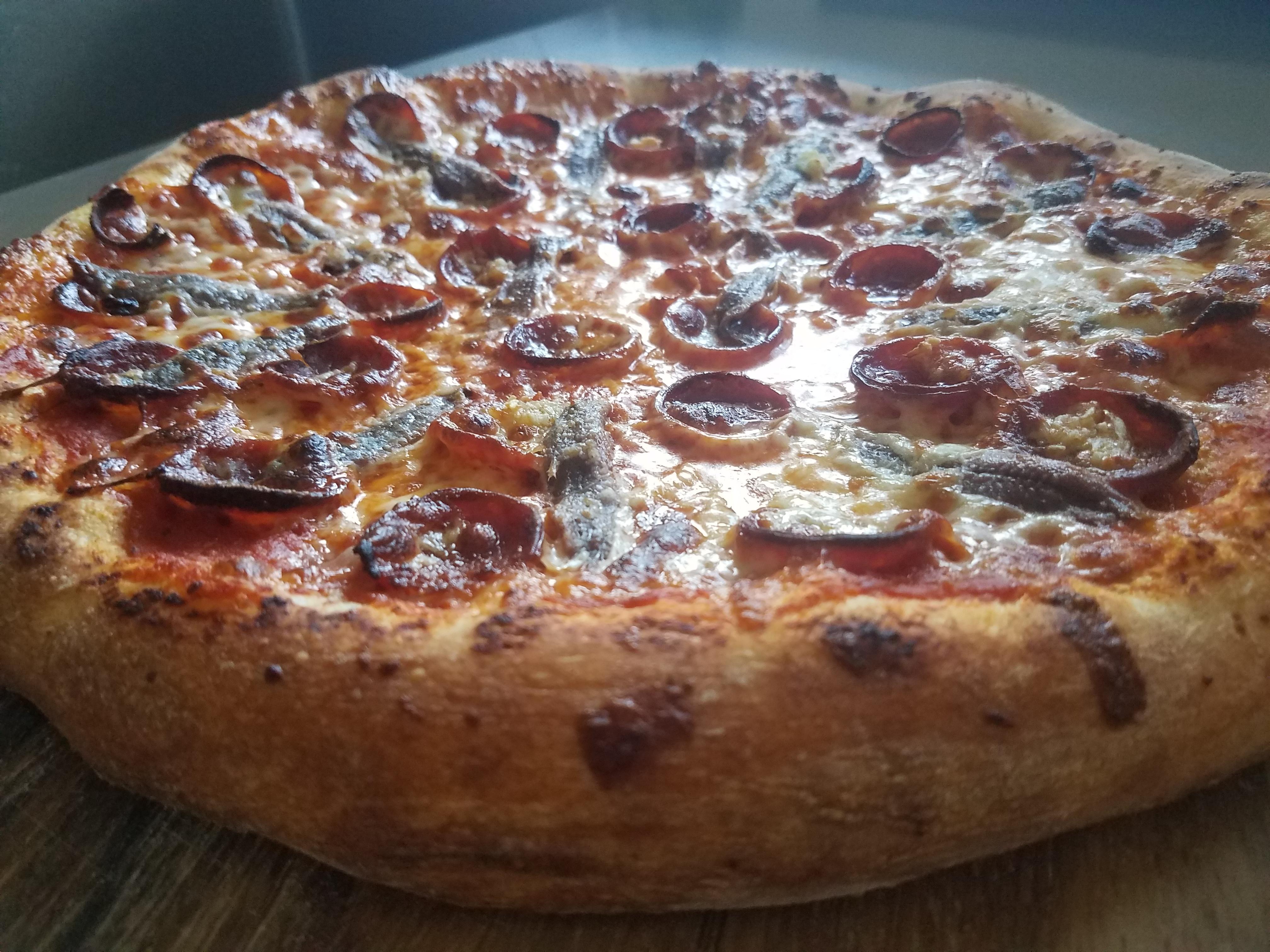 Pepperoni anchovies garlic tesio's dough r/Pizza