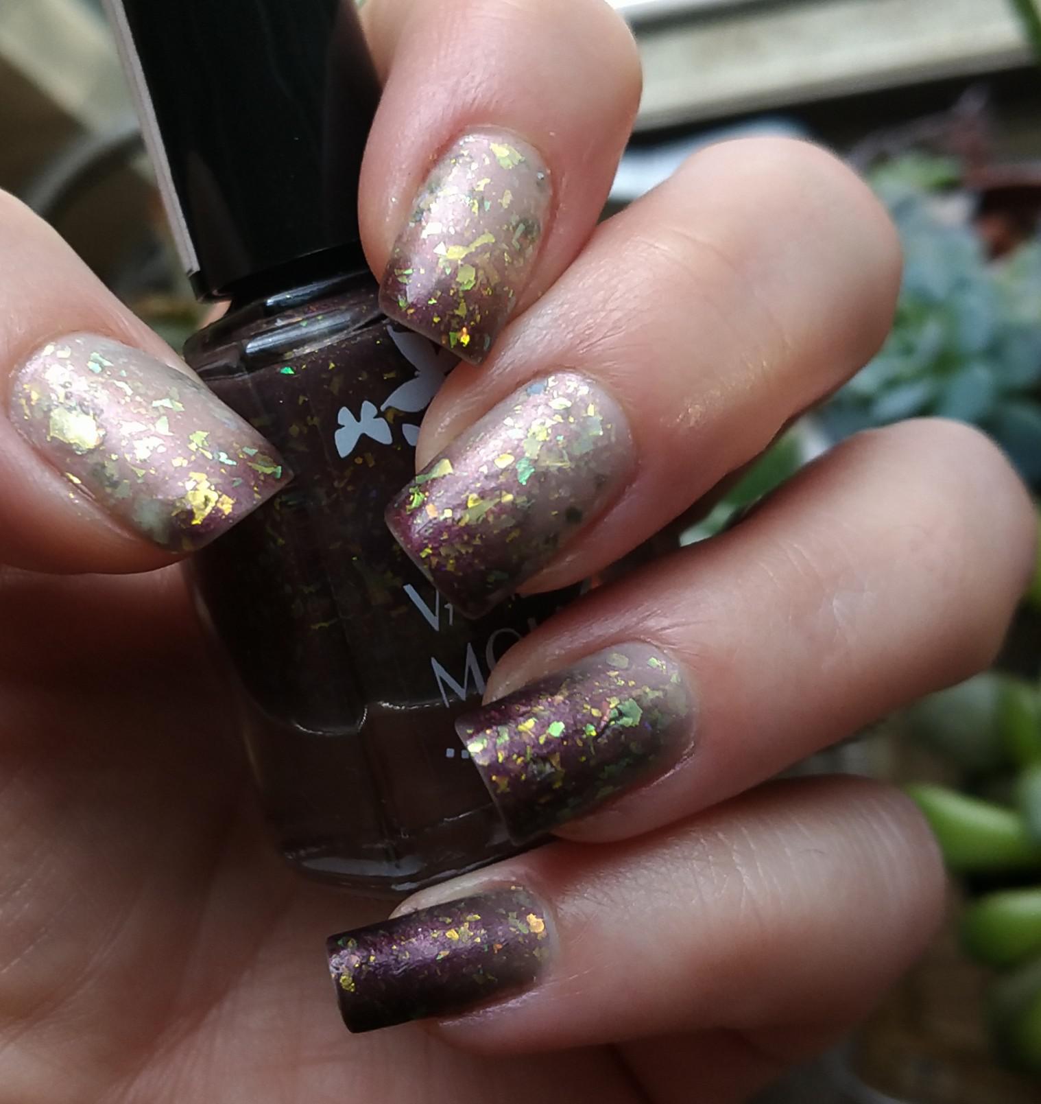 New Year's Eve nails! Vanessa Molina "Breaker of Chains" thermal with