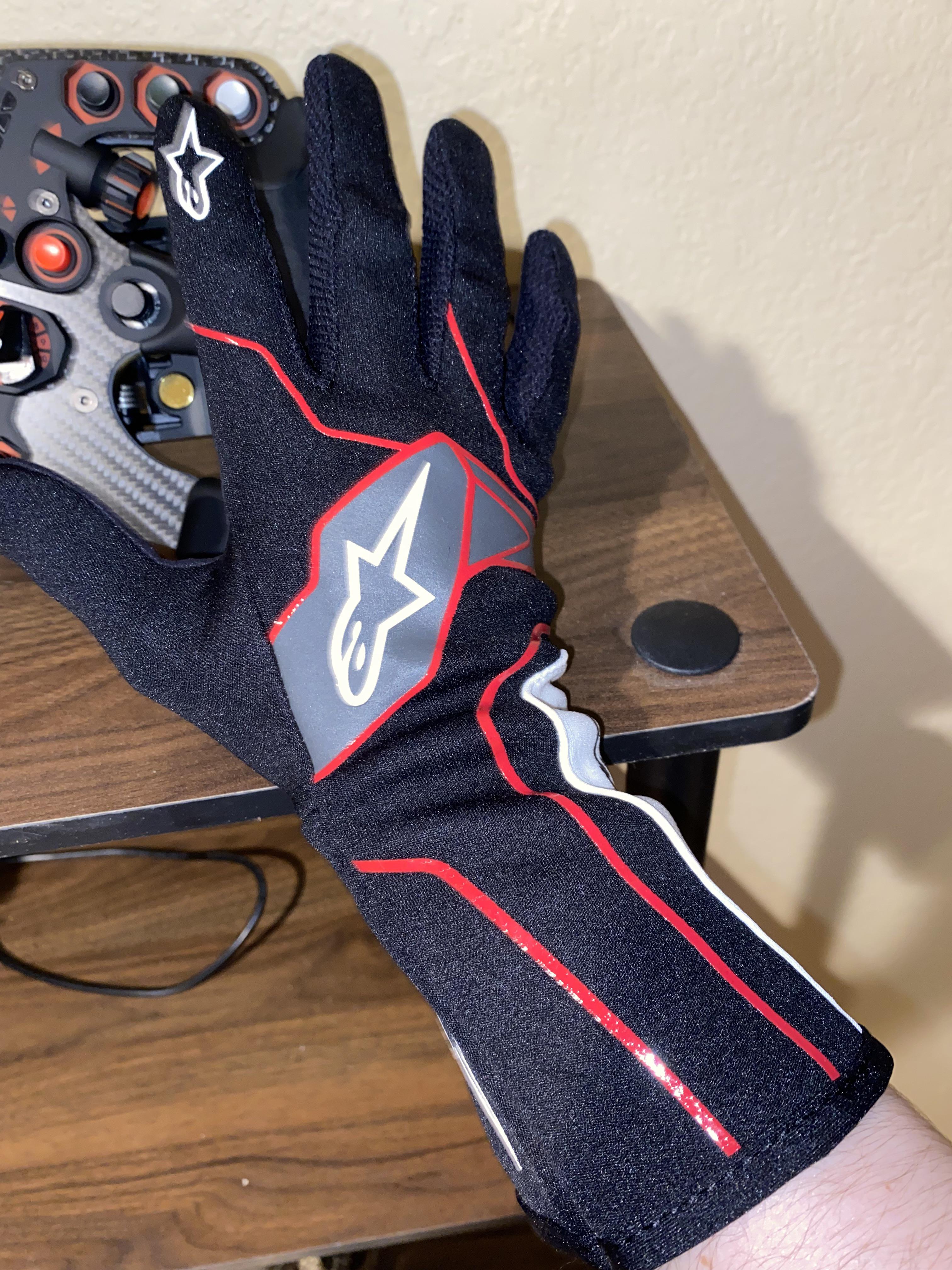 Picked up my Alpinestar Tech 1K V2 karting gloves today. Haven’t used