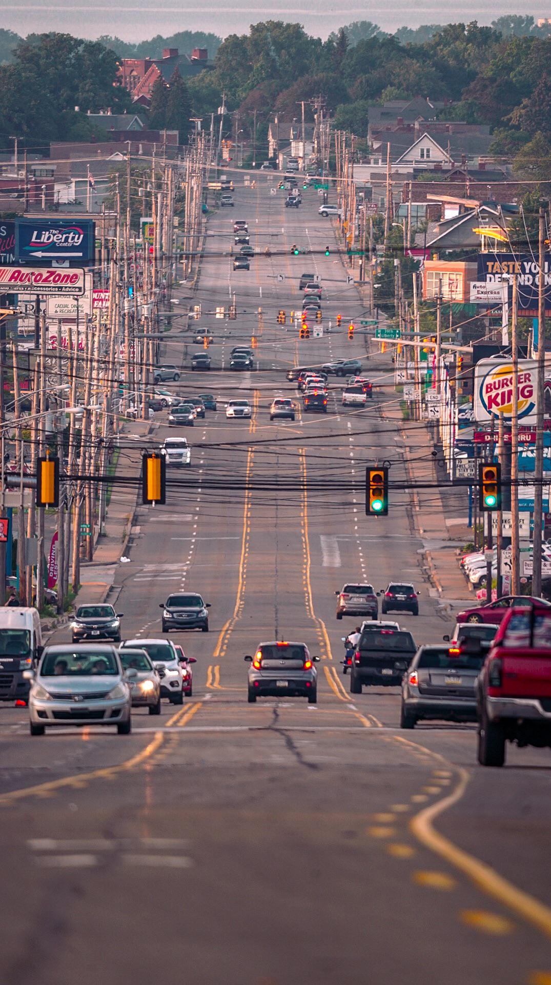 Peach Street, Erie PA 🍑 r/RoadPorn