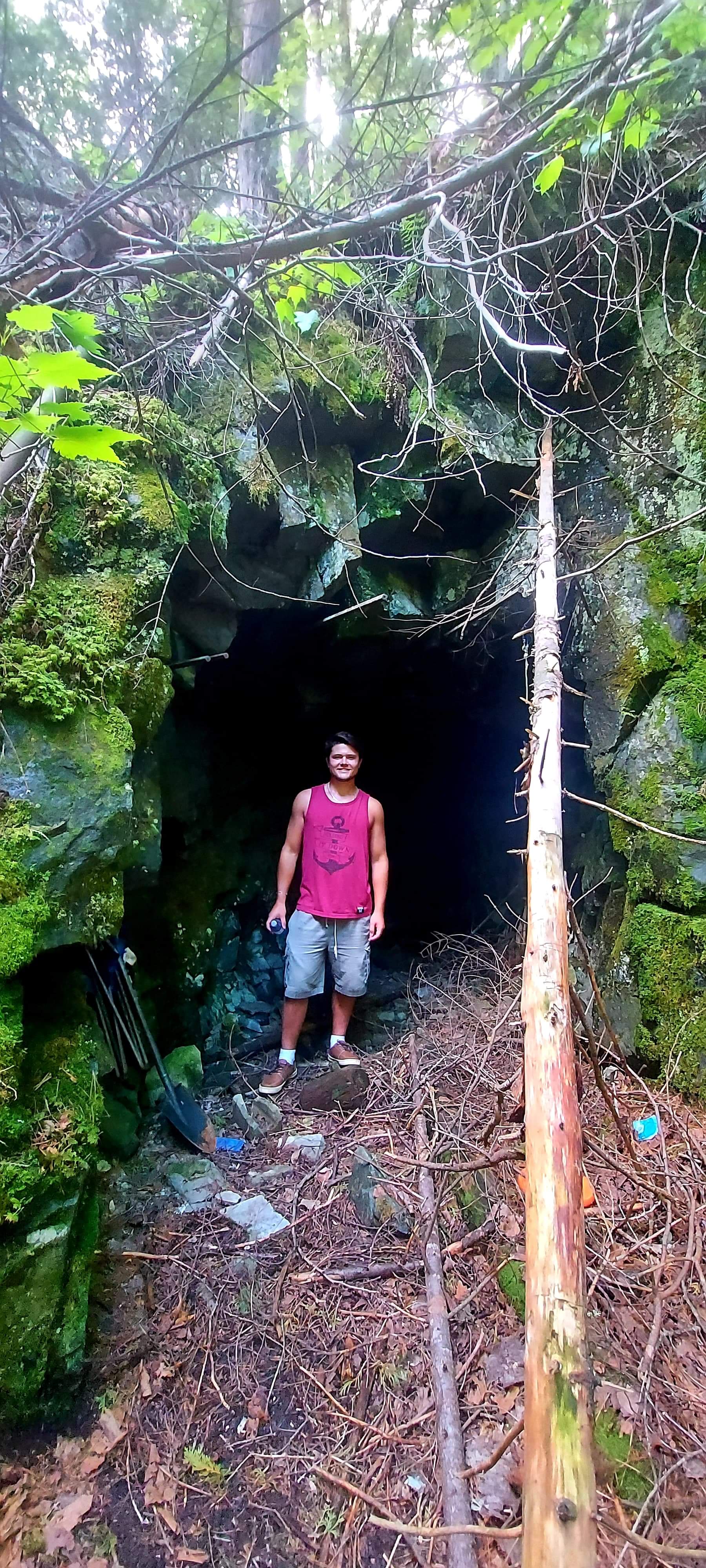 An Abandoned Mine called Blue Sky Mine r/pics
