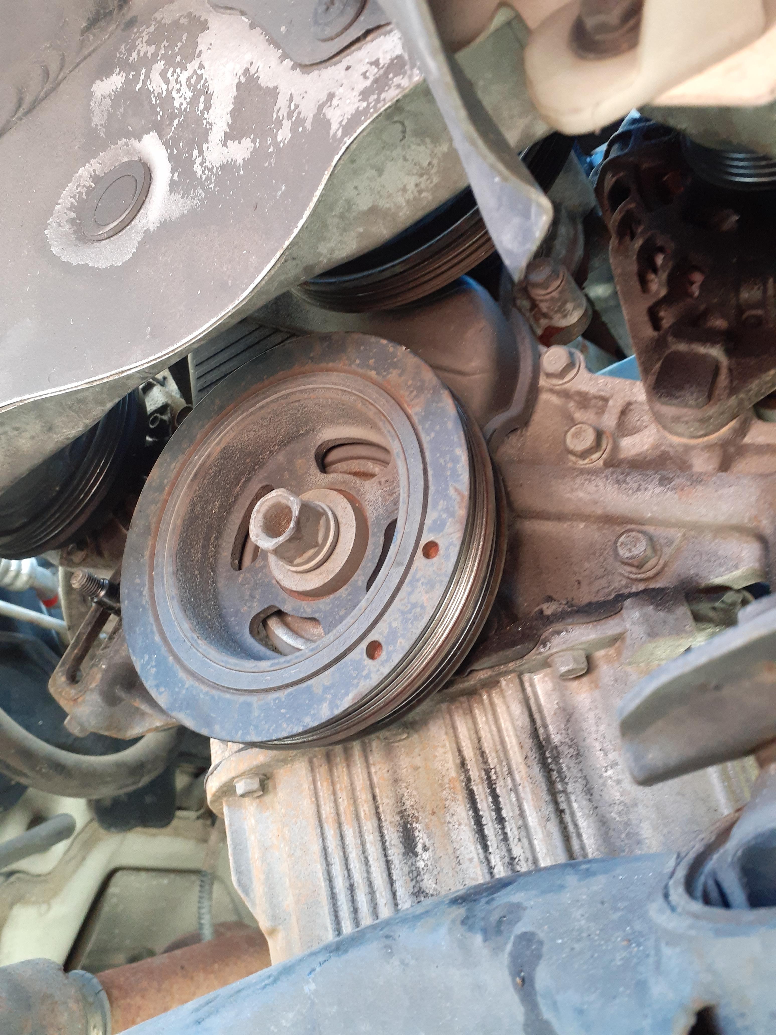 Should this pulley spin freely it's a 2010 elantra r/MechanicAdvice