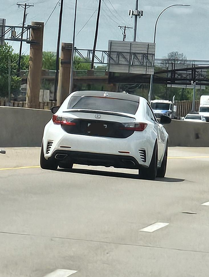 Does anyone know what kind of Lexus this is? r/Lexus