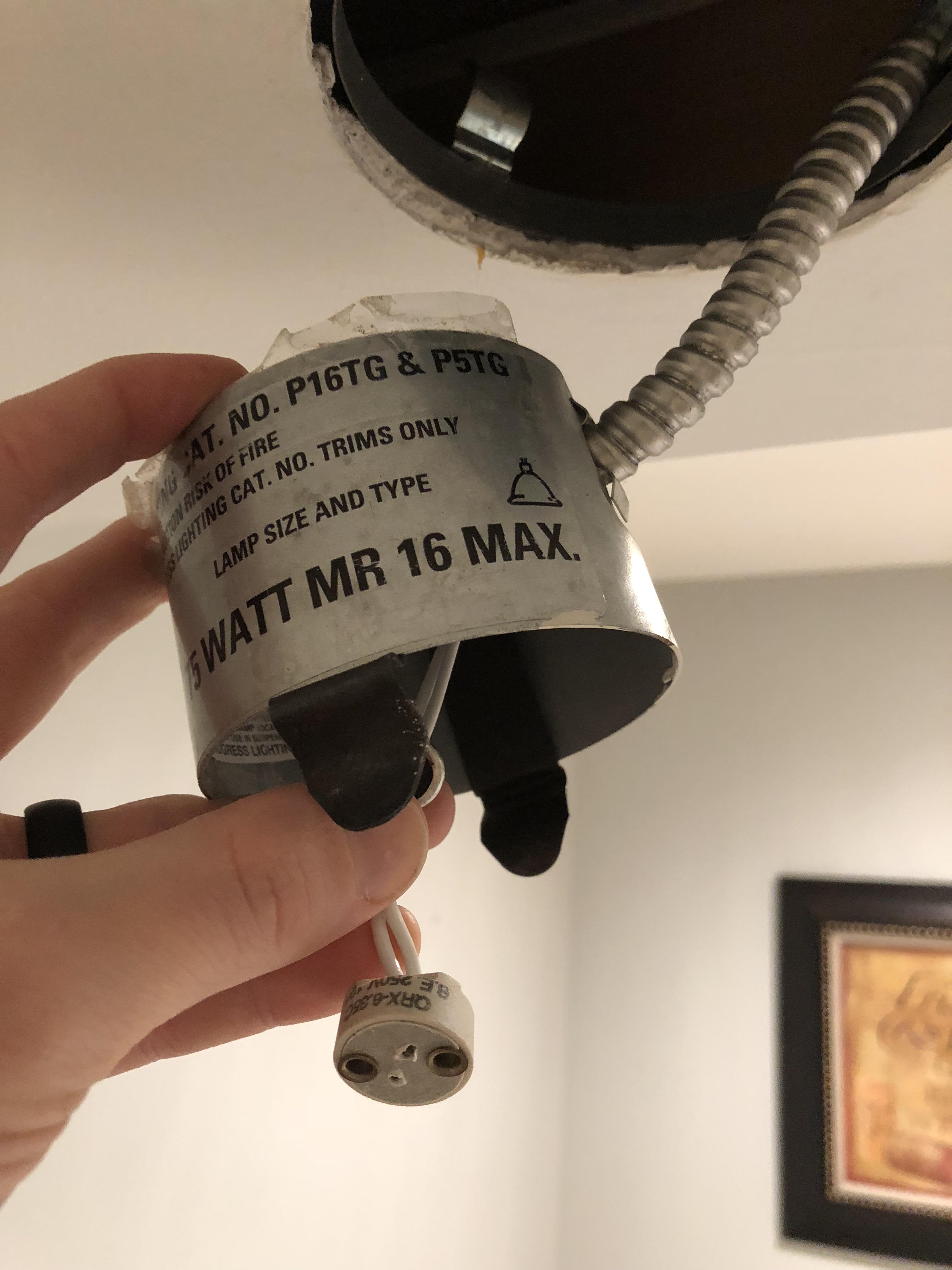 Can I convert halogen recessed light fixture to LED? r/electricians