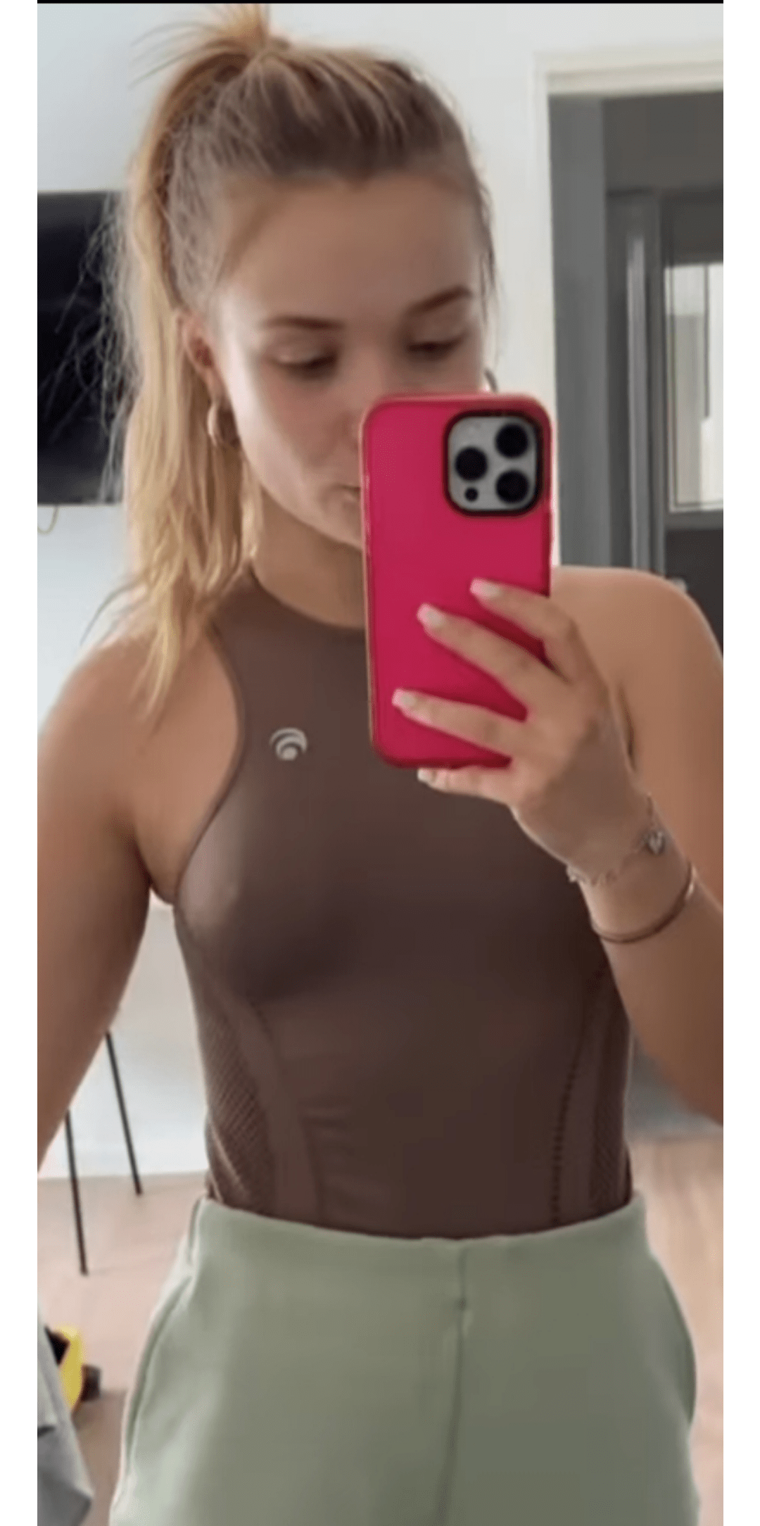 Julia beautx Nippelblitz : Julia_Beautx