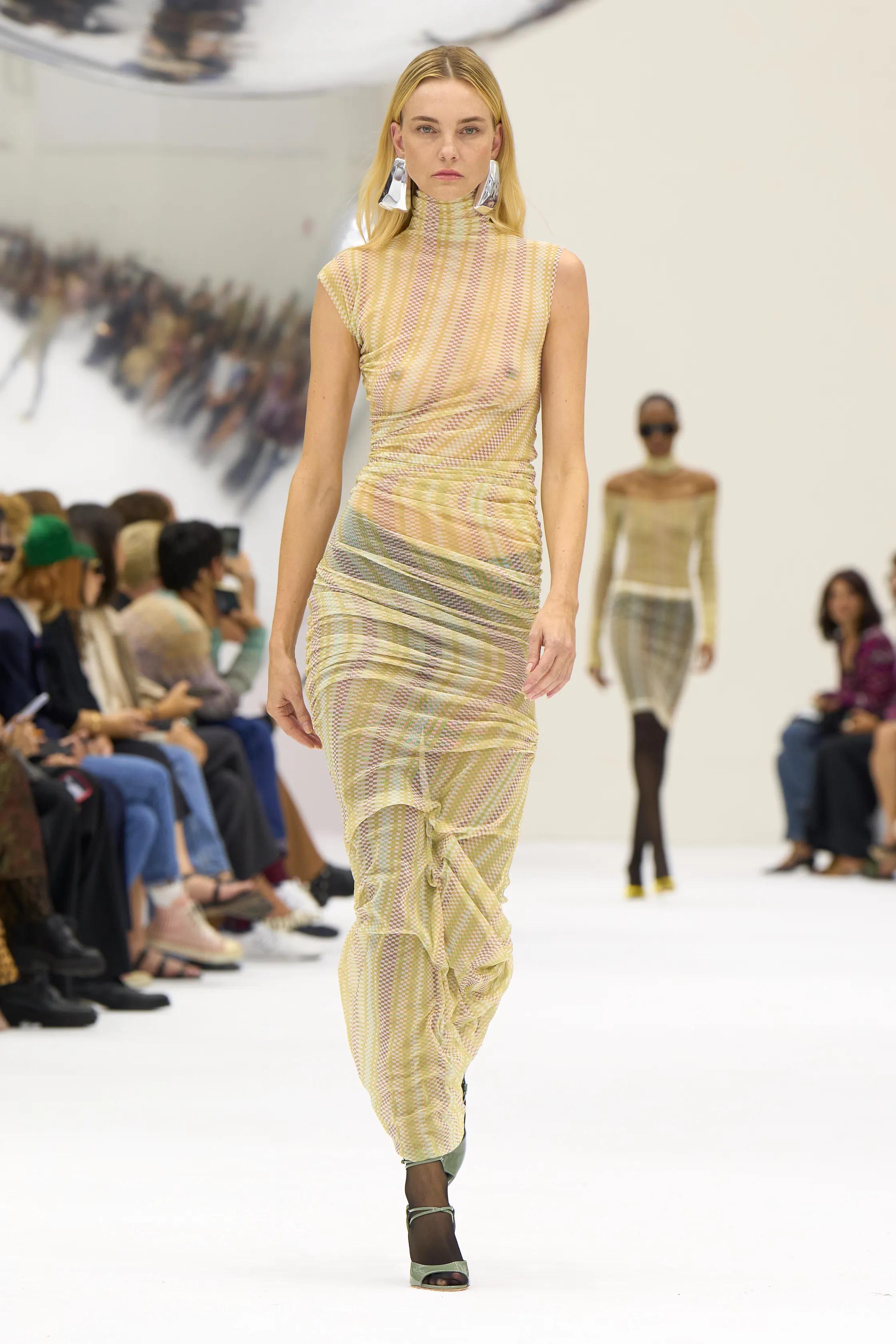 Caroline Trentini Rnsfwfashion
