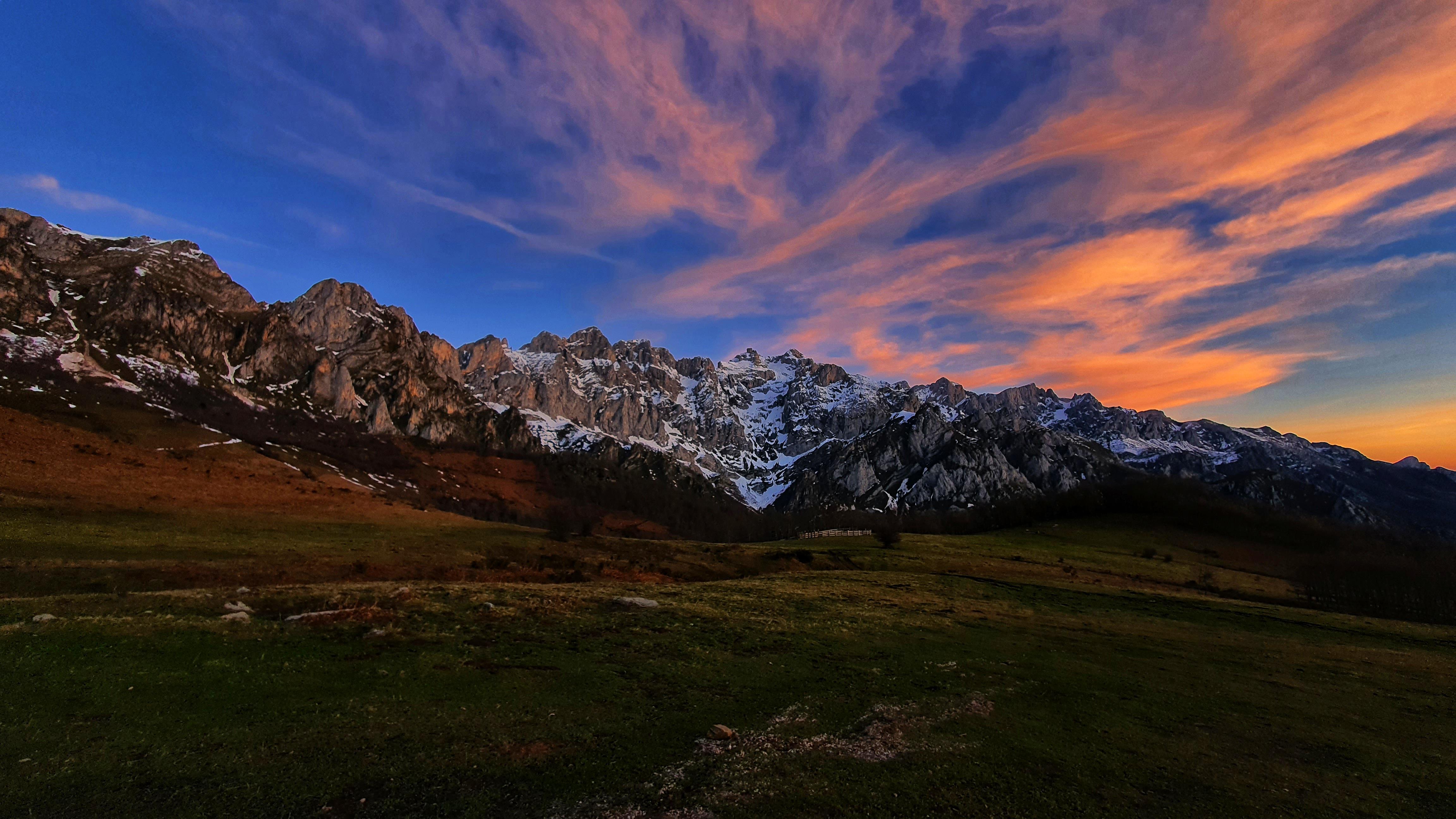 Amanecer en el Macizo Oriental de Picos de Europa. LandscapePhotography