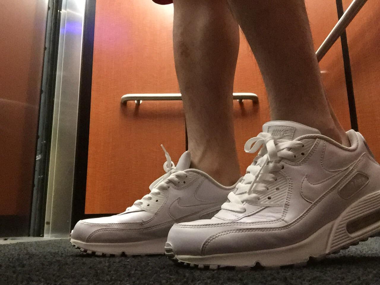 (WDYWT) Air Max 90 Triple White r/Sneakers