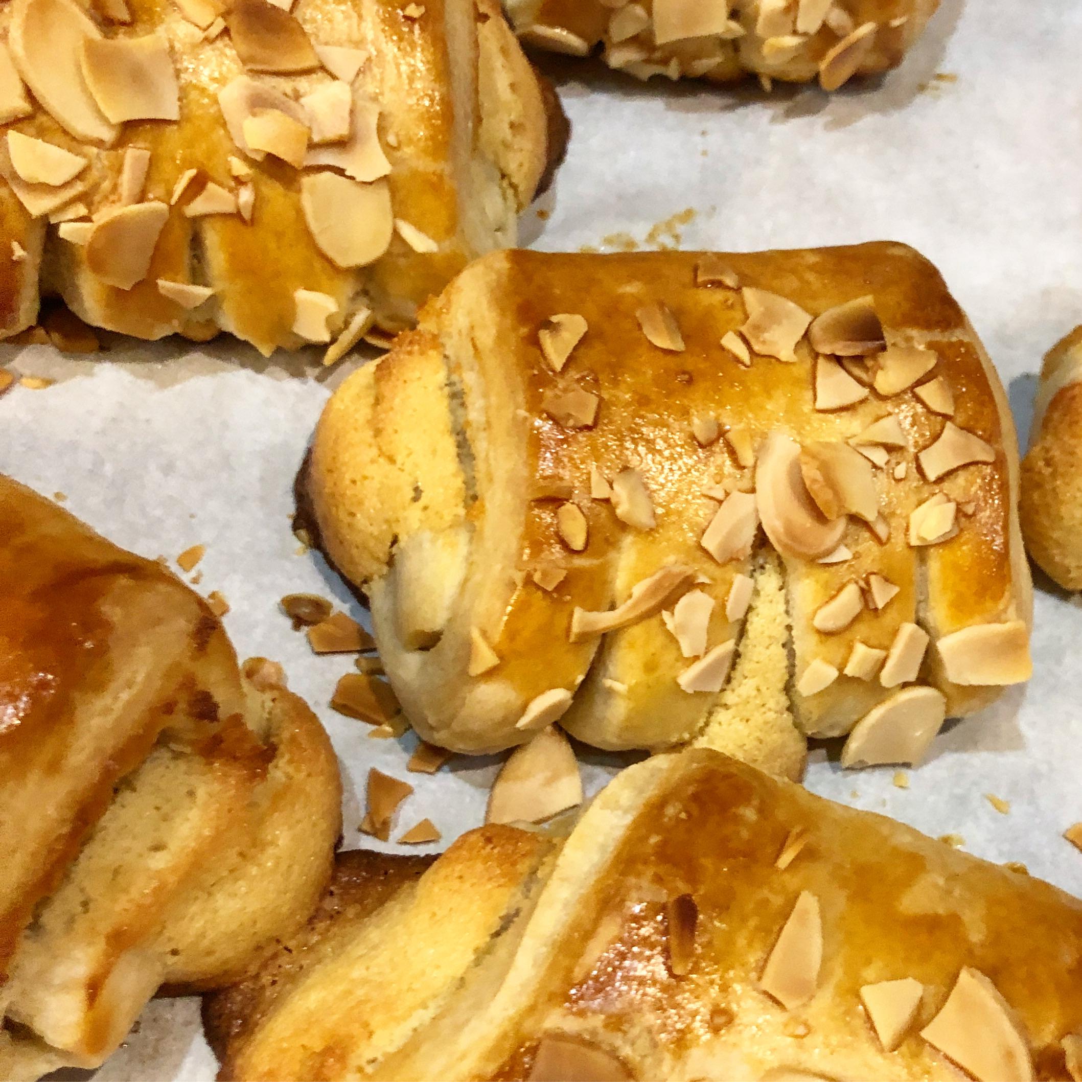 Almond pastry still learning. r/Baking