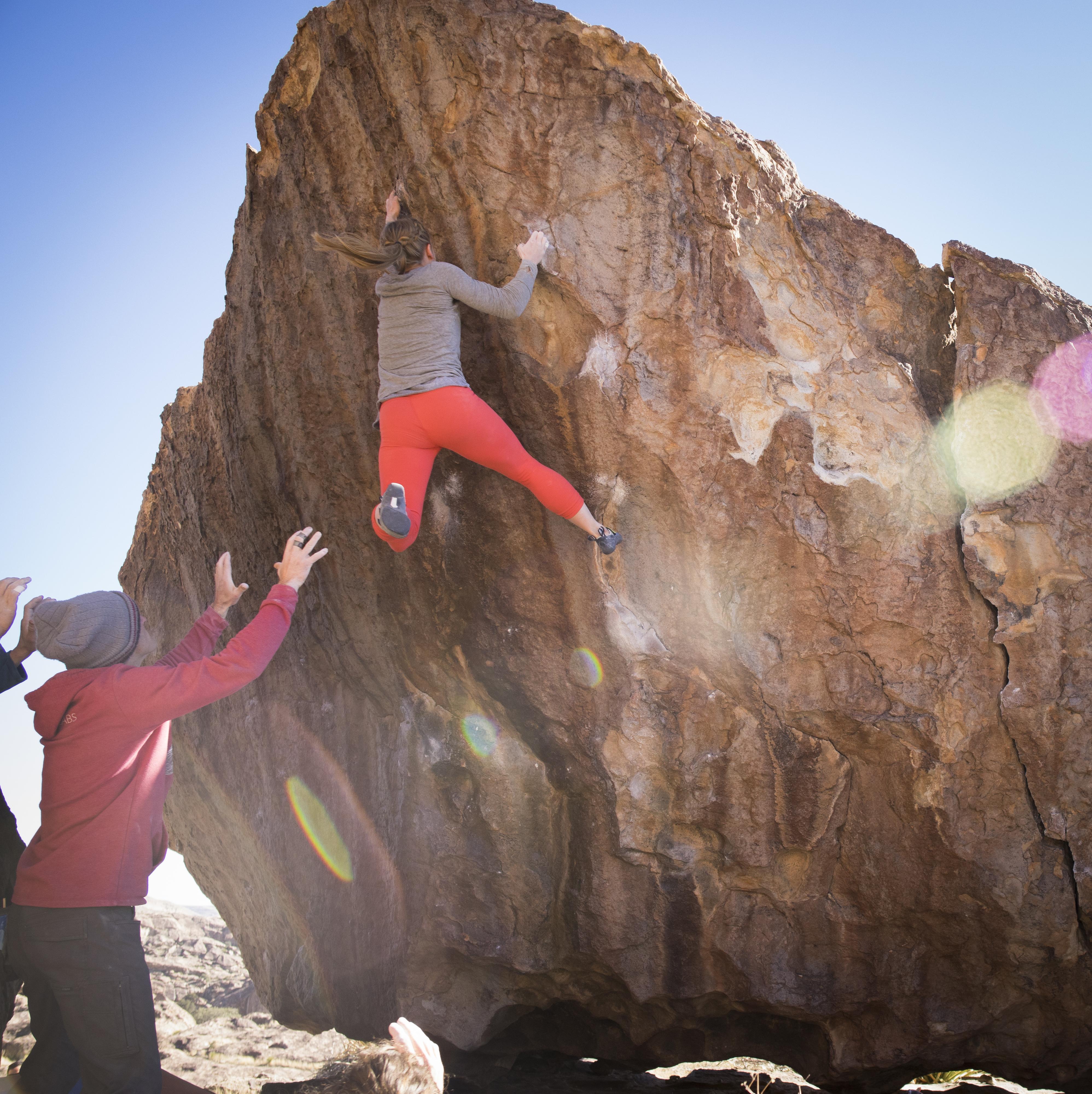 My favorite shot from my trip to Hueco Tanks r/climbing