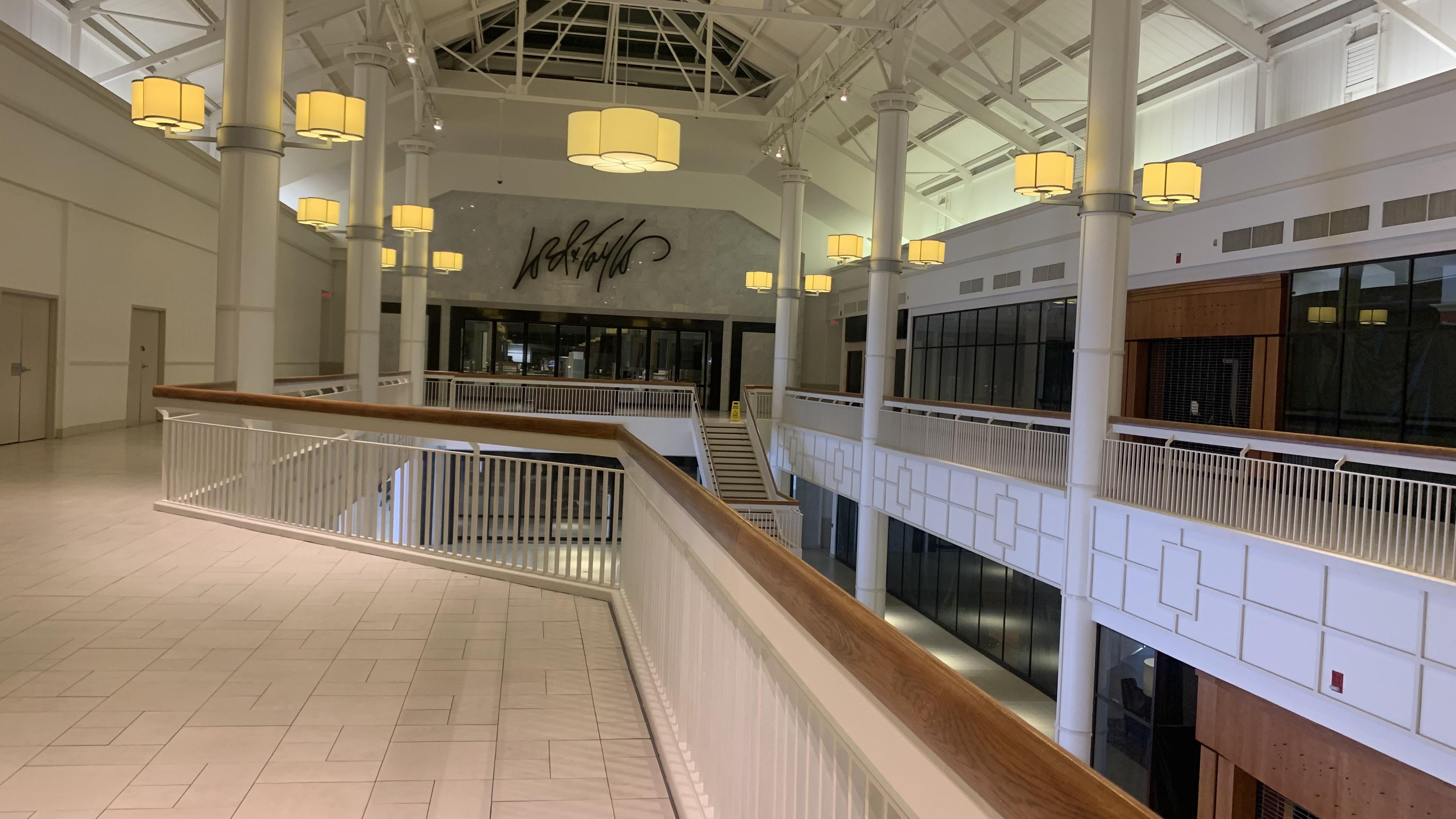 Danbury Fair Mall (Danbury, CT) Not dead in the slightest (actually