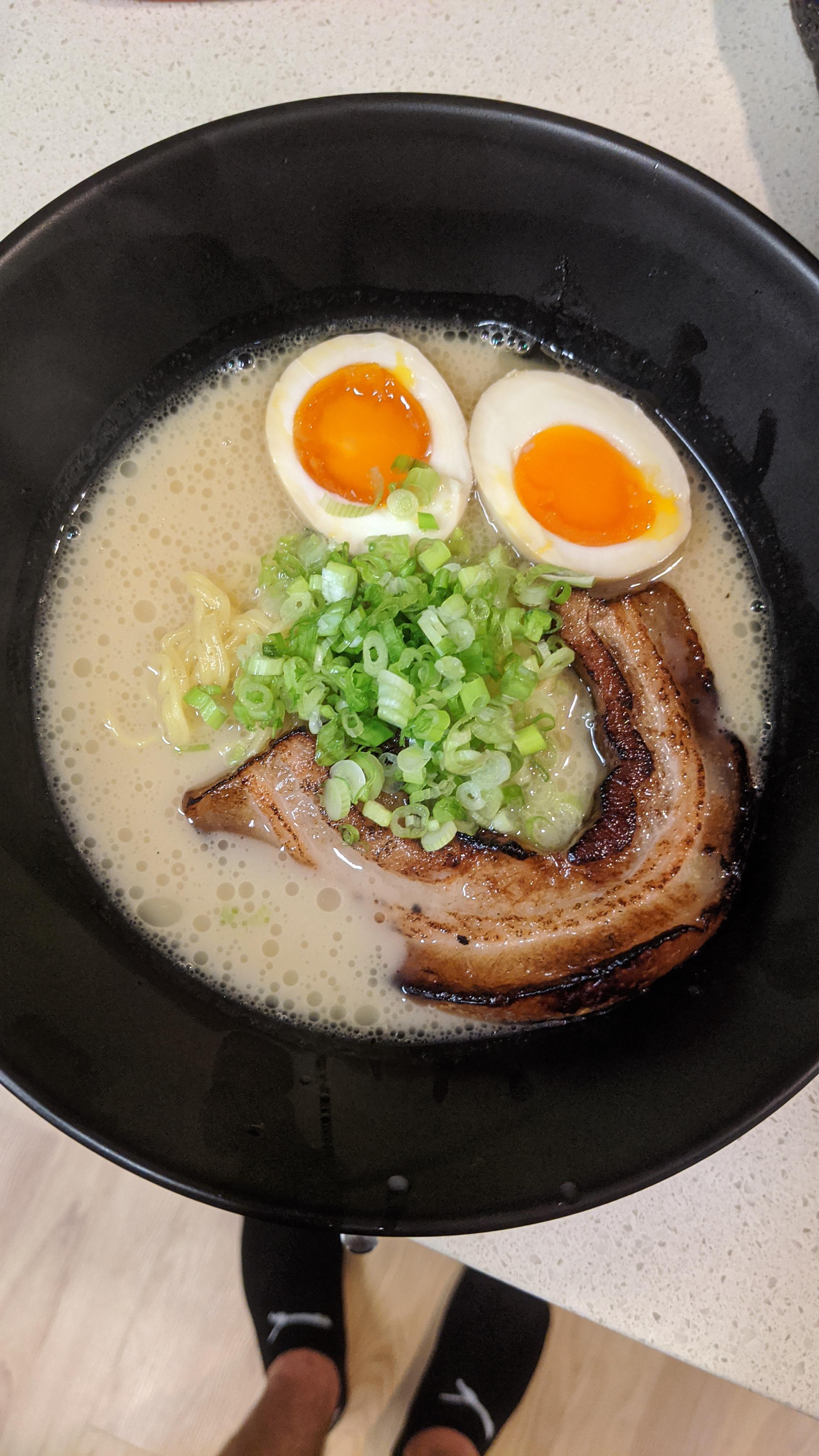 Second attempt This time tonkotsu with shio tare and chicken aroma oil