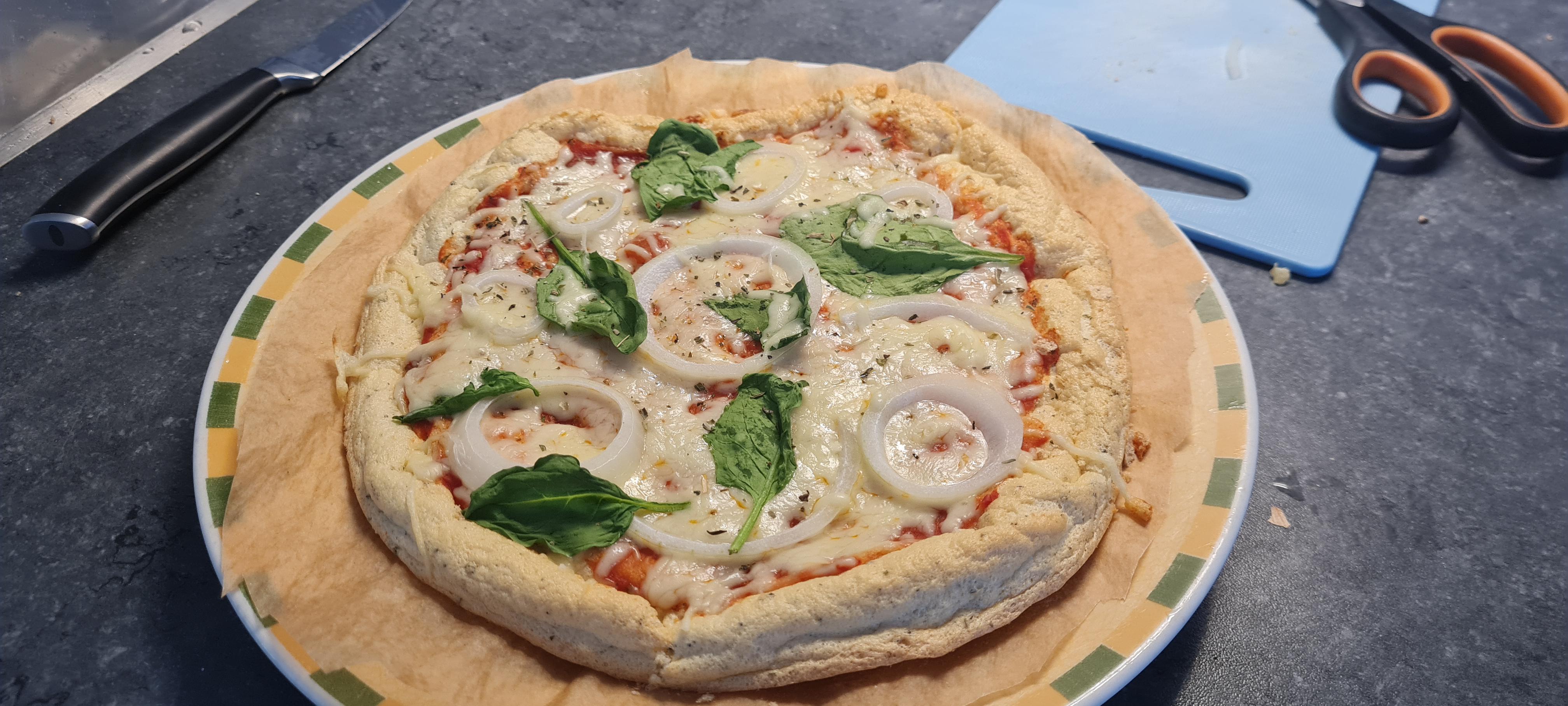egg white crust pizza! 274 calories! r/1200isplenty