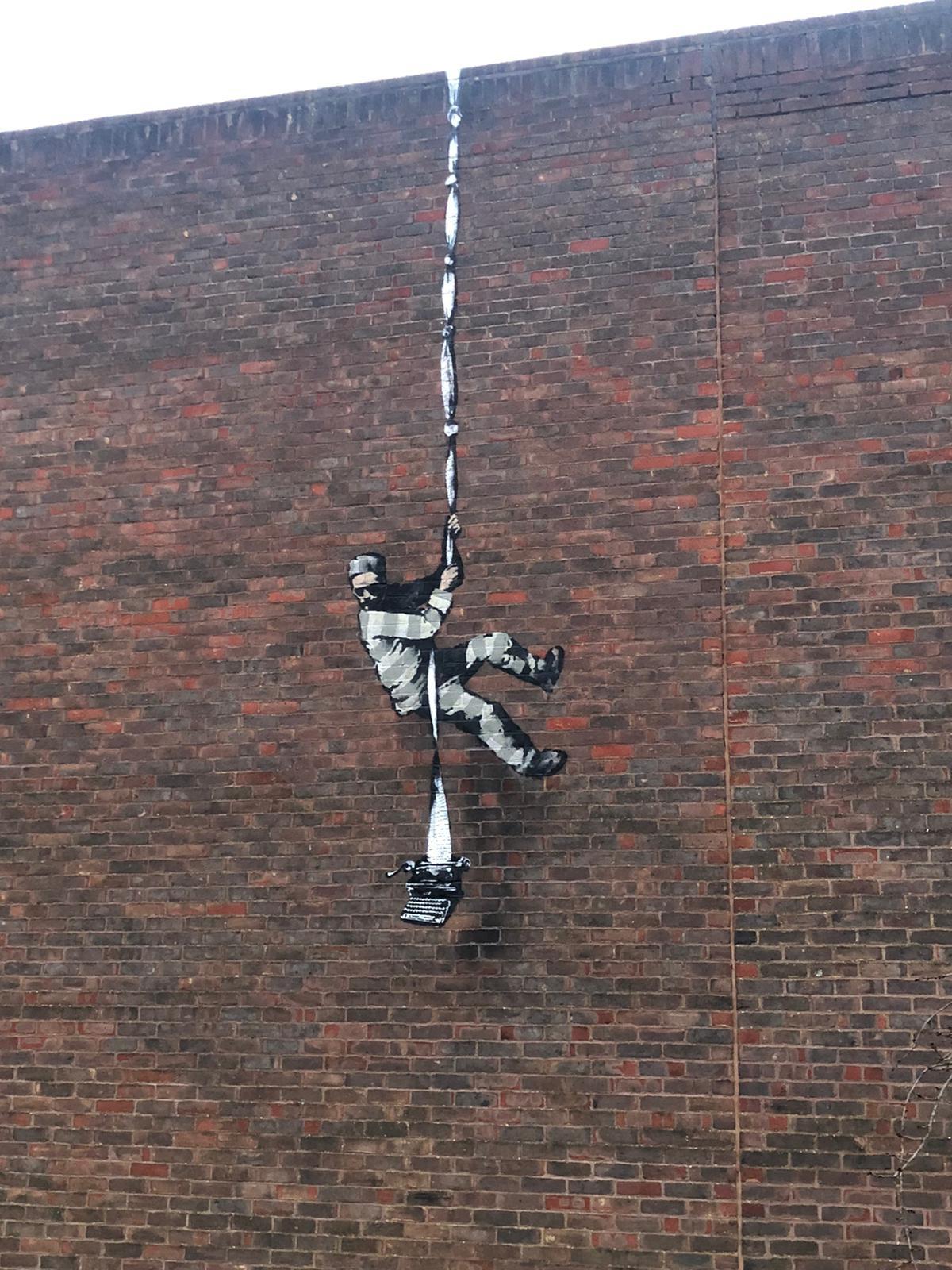 Oscar Wilde'ın hapsedildiği hapishane duvarında yeni bir