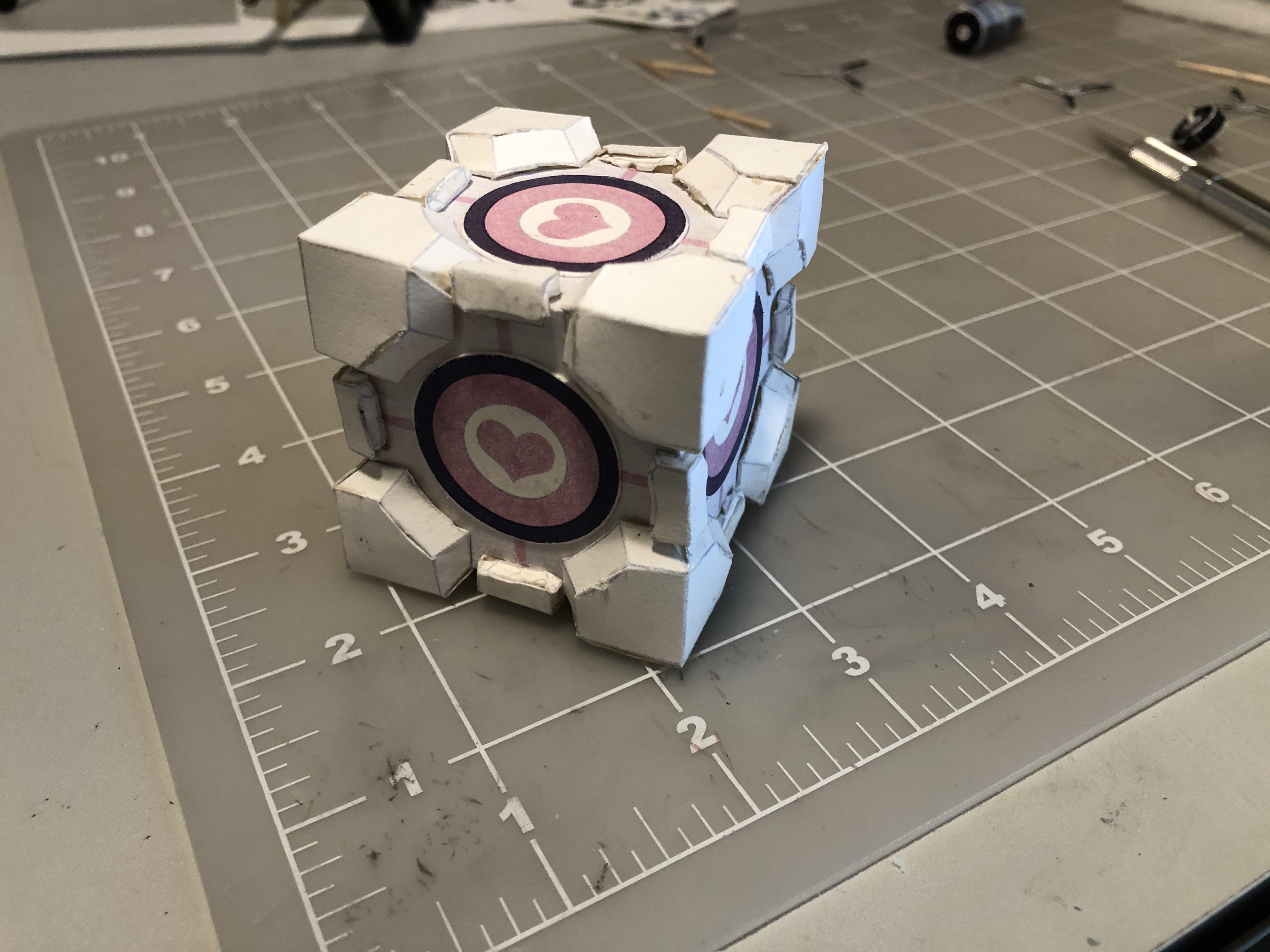 Papercraft Weighted Companion Cube r/papercraft