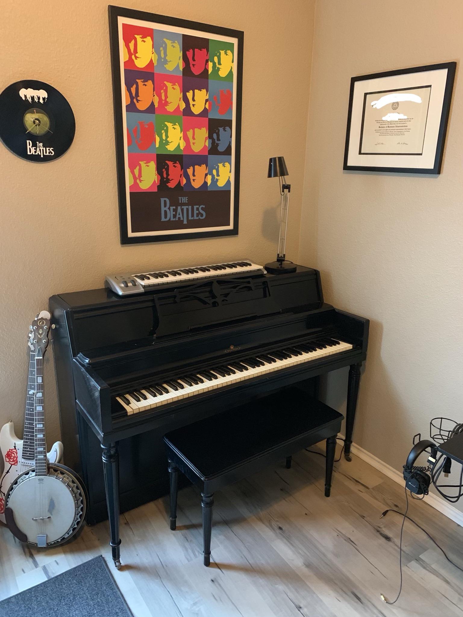 Found this Wurlitzer Console piano c.1965 at Goodwill for 40.49. r