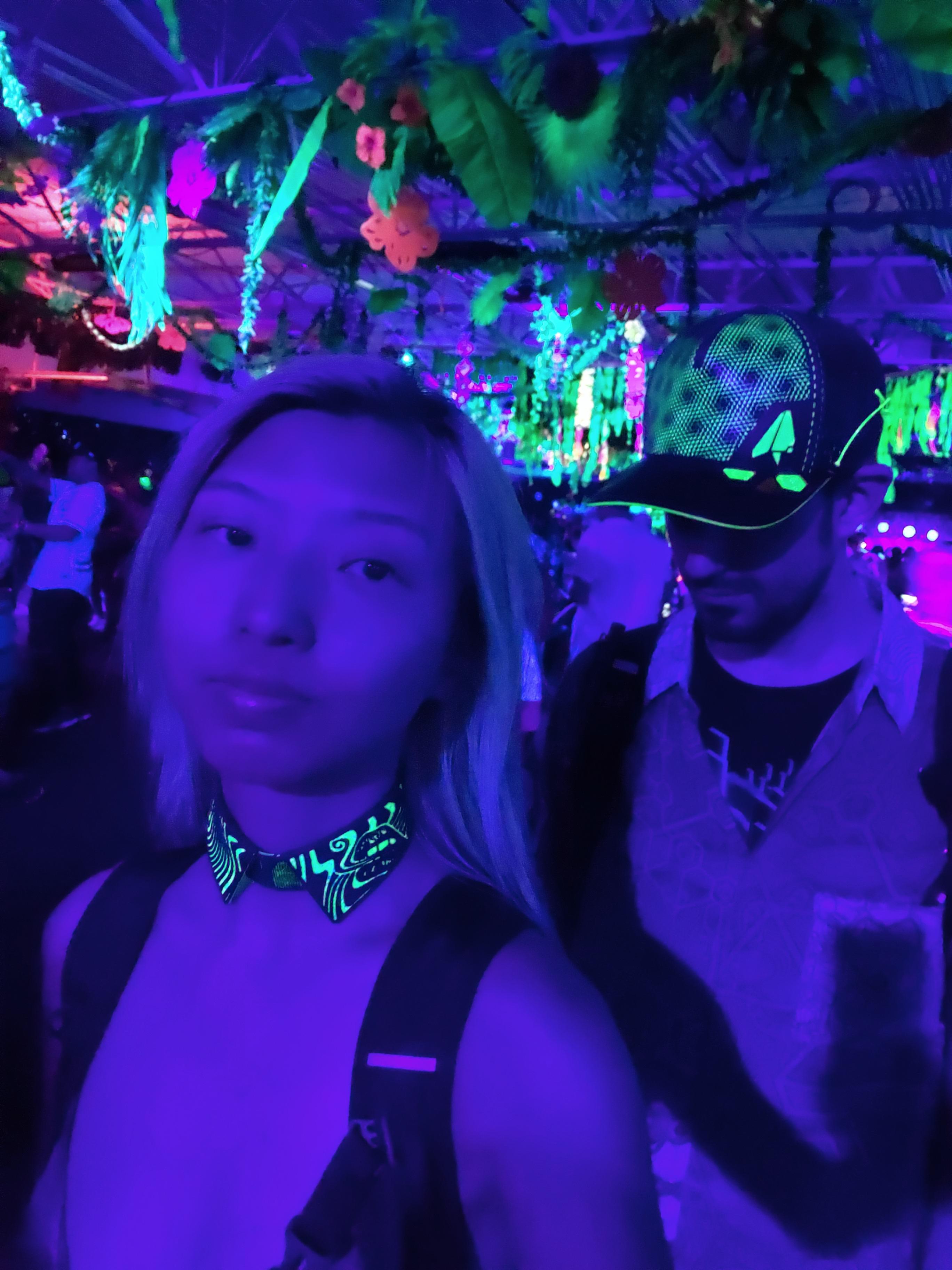 Does anybody know the name or the lineup of this blacklight stage next