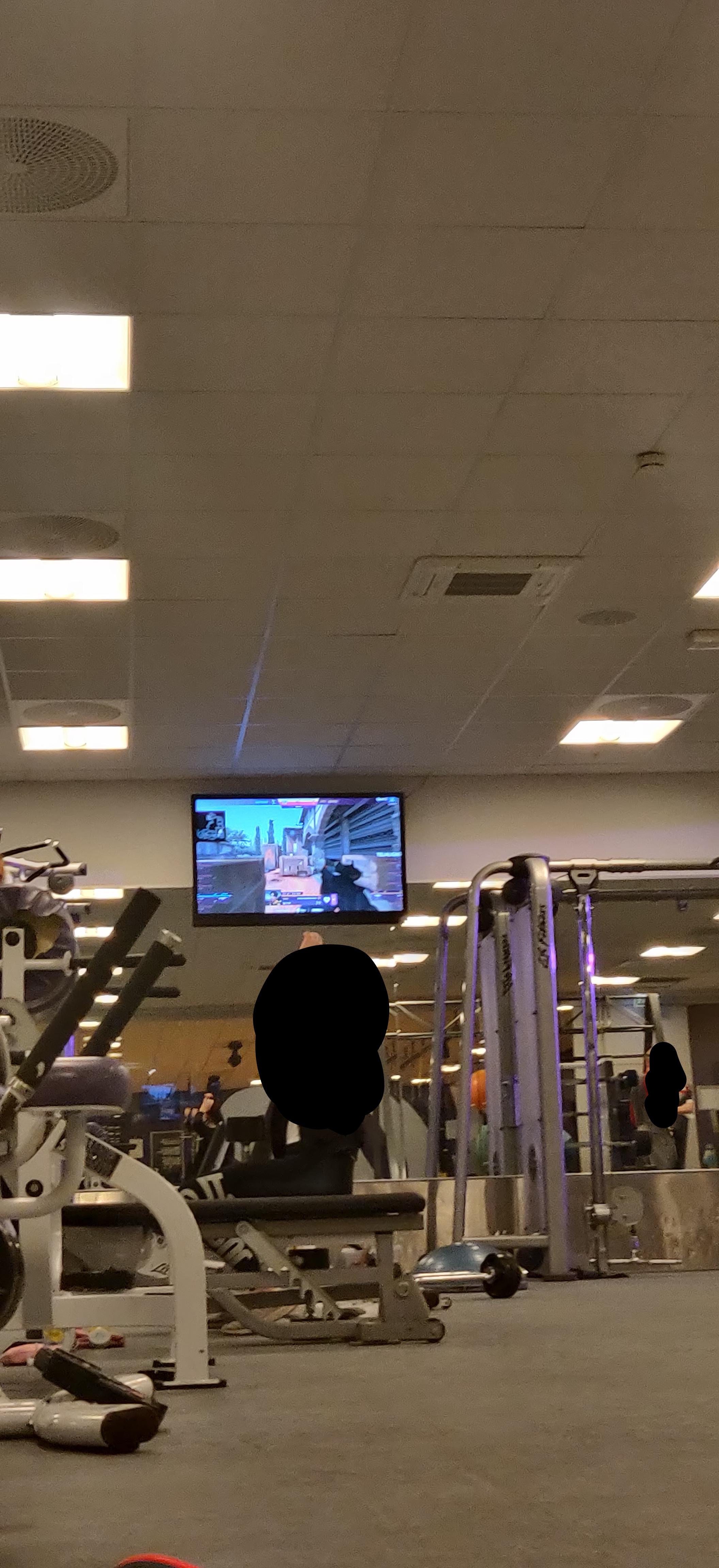 A competitive game being shown on the TVs of my local gym today. Wanted