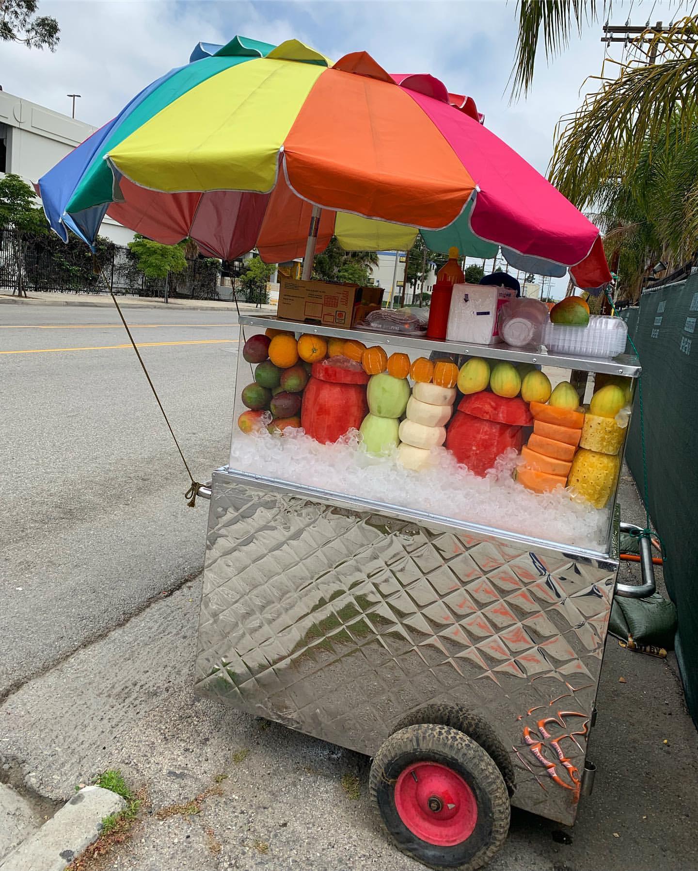 Fruit salads with Mexican seasonings = The best way to stay fresh and