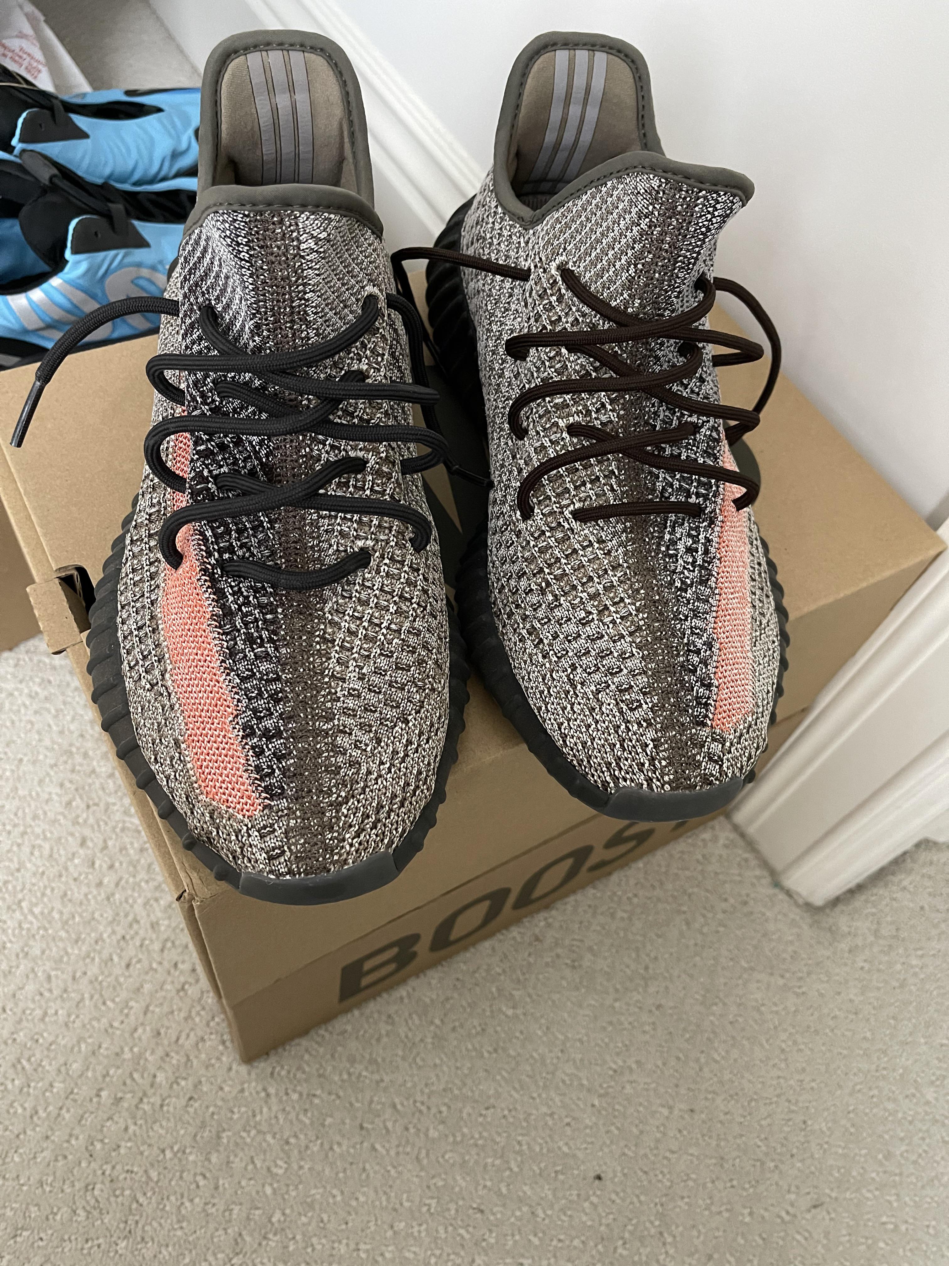 Which color lace swap looks better, left shoe (your left) is black