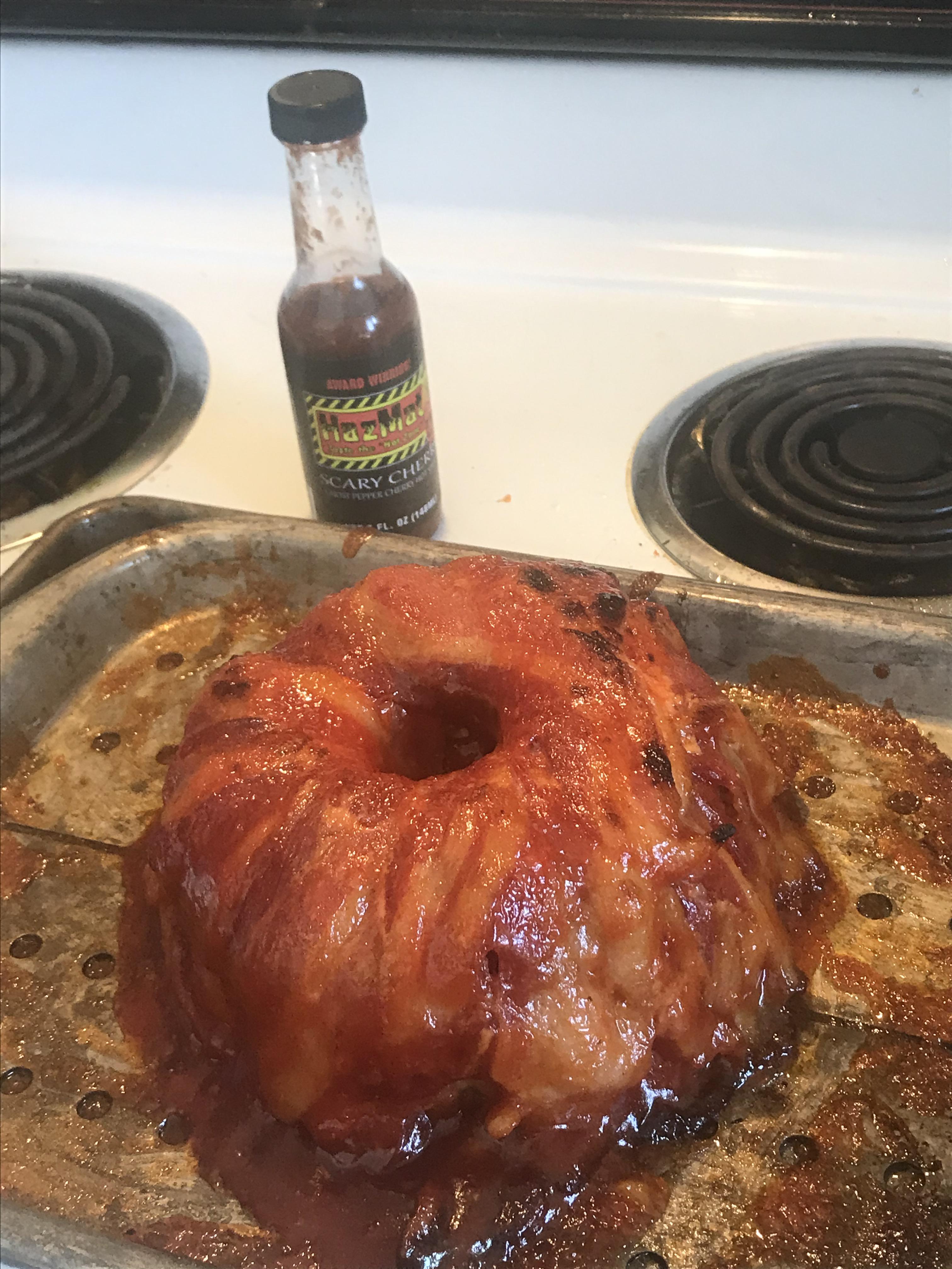 Bacon 🥓 Bundt Cake with mashed potatoes 🥔 and meatloaf 🐮 inside. r