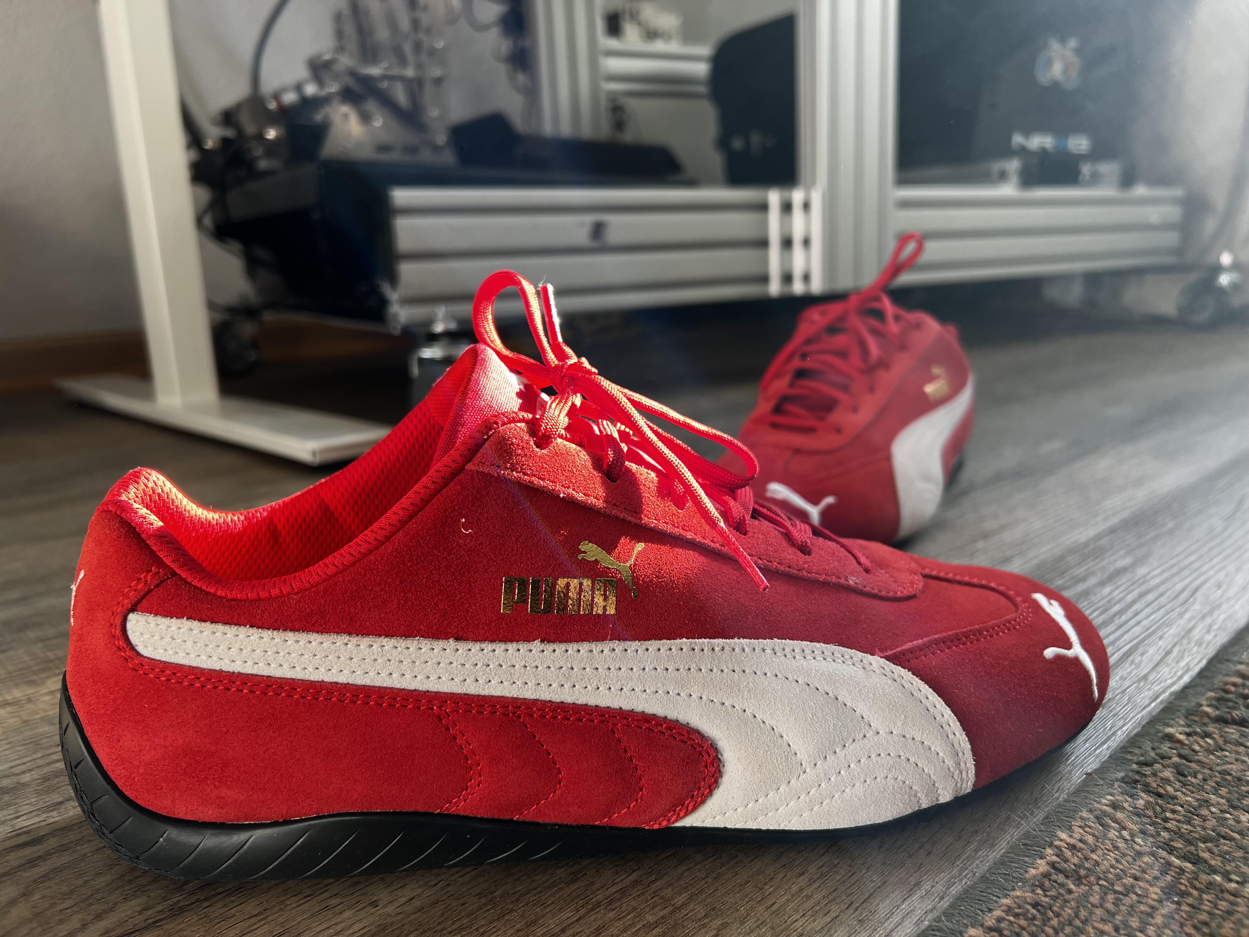 Just got some puma speedcats . Just curious what sim shoes are YOU