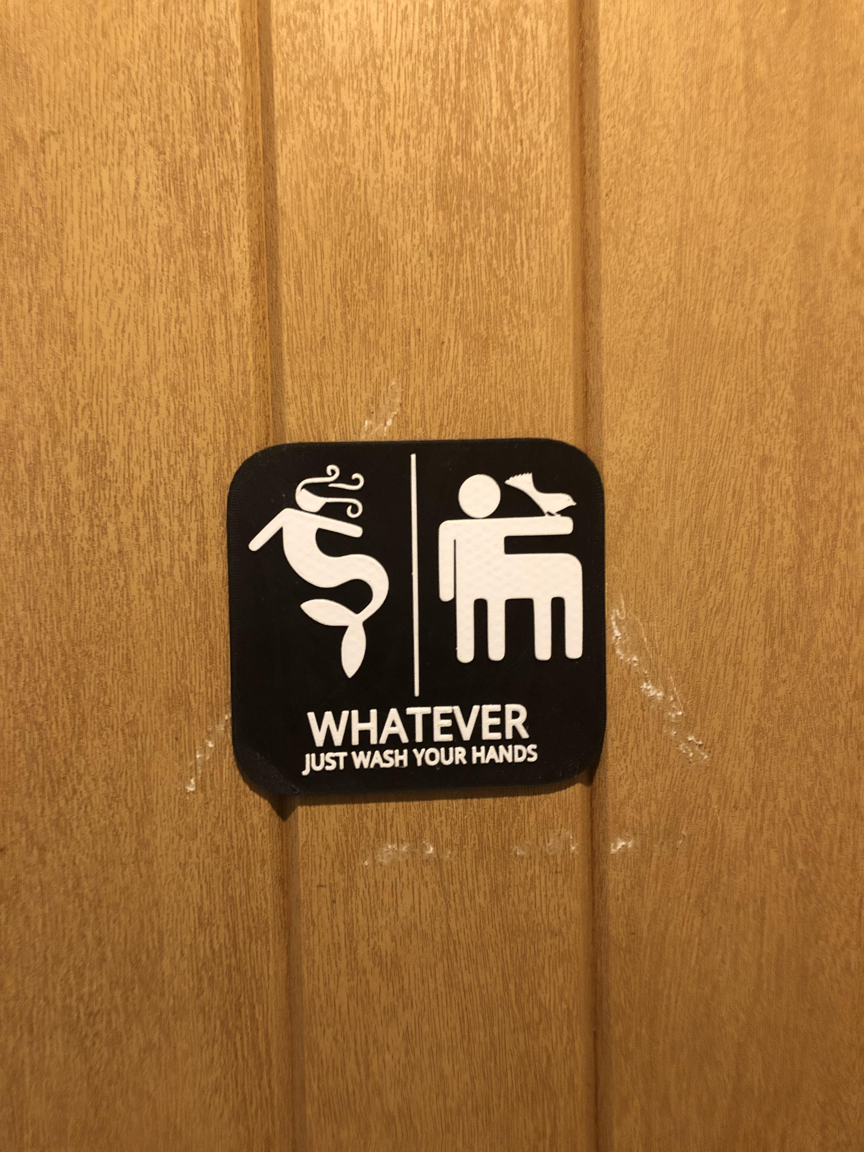 This bathroom sign at a restaurant r/mildlyinteresting