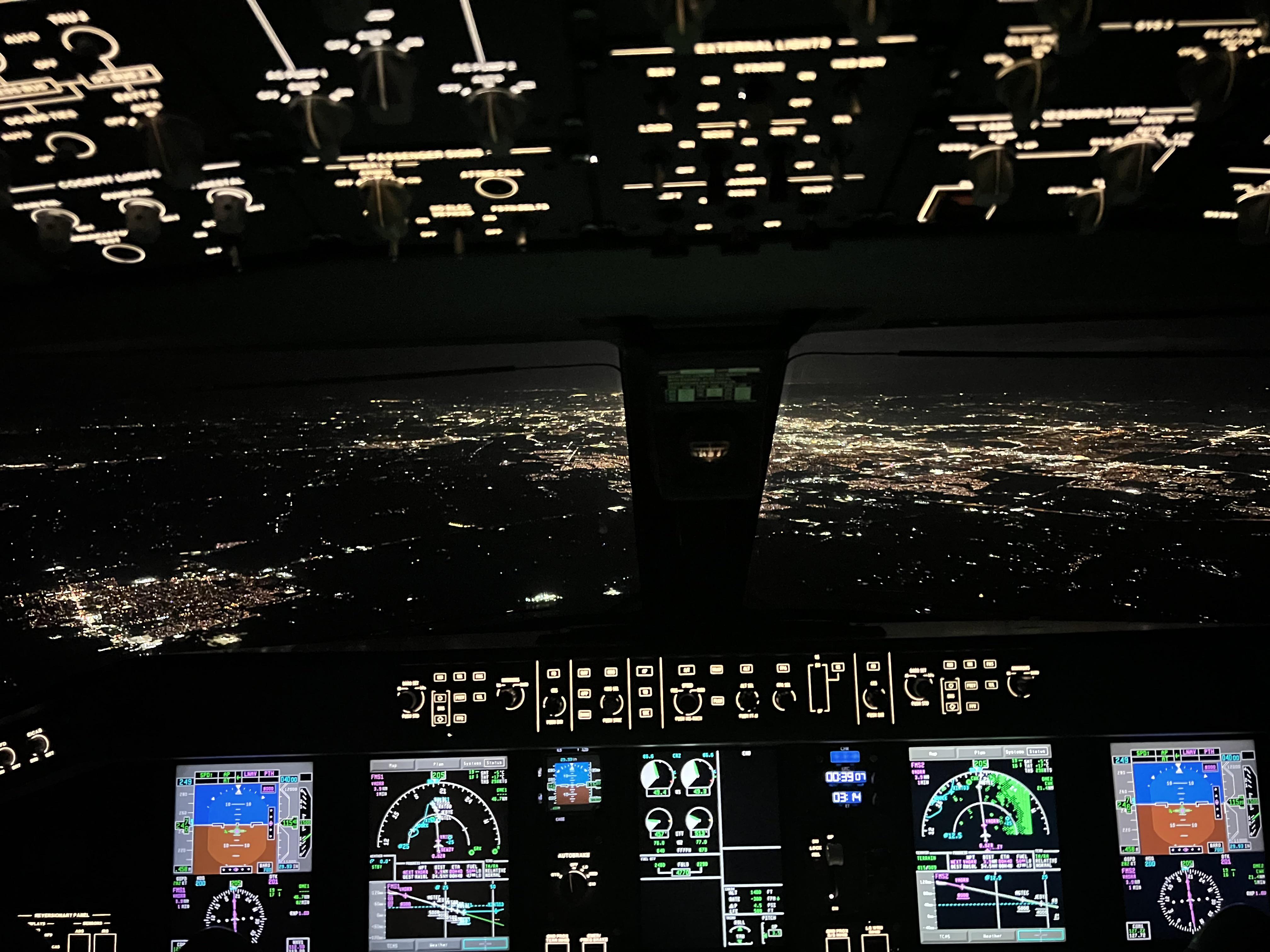Night flights means City Lights r/aviation
