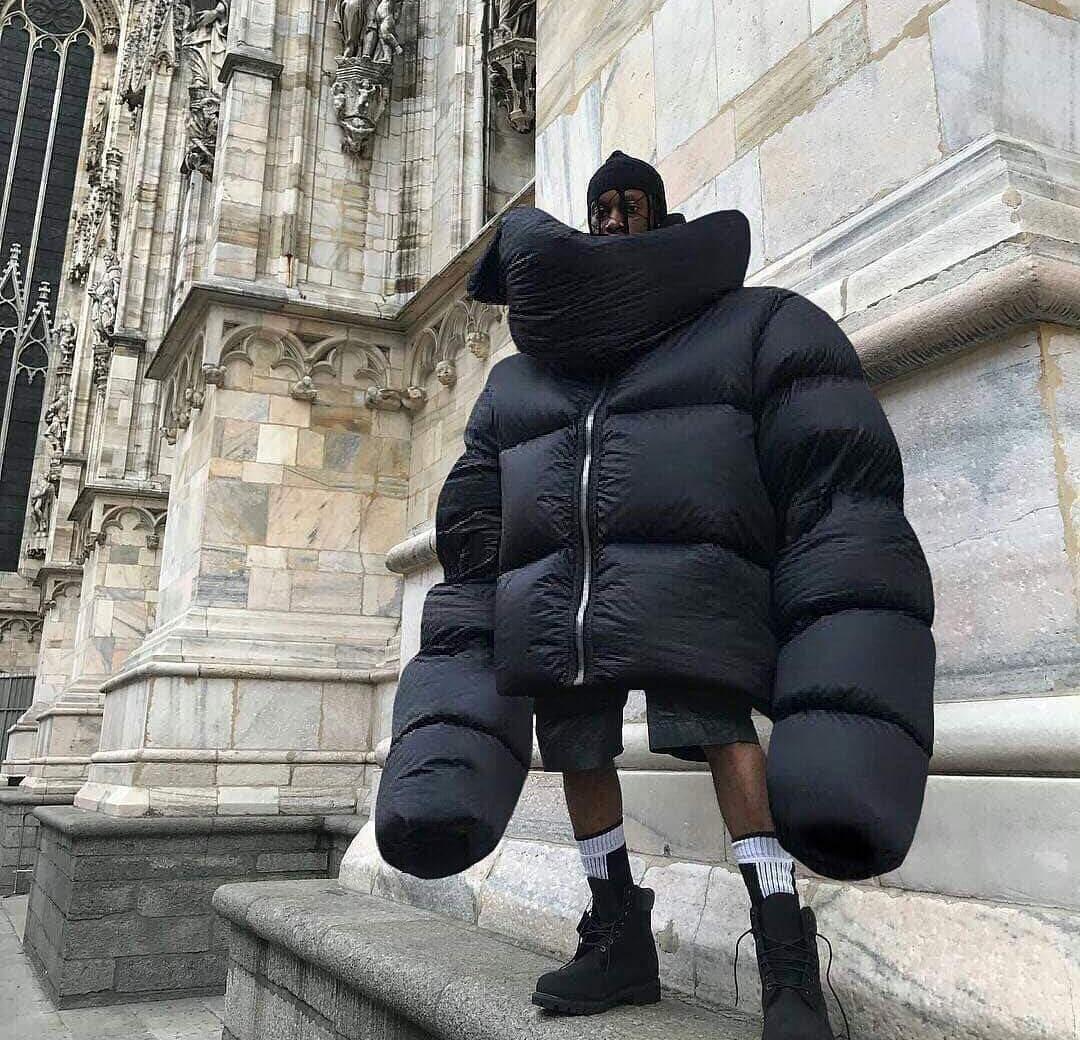 PsBattle This kid in a bulky jacket