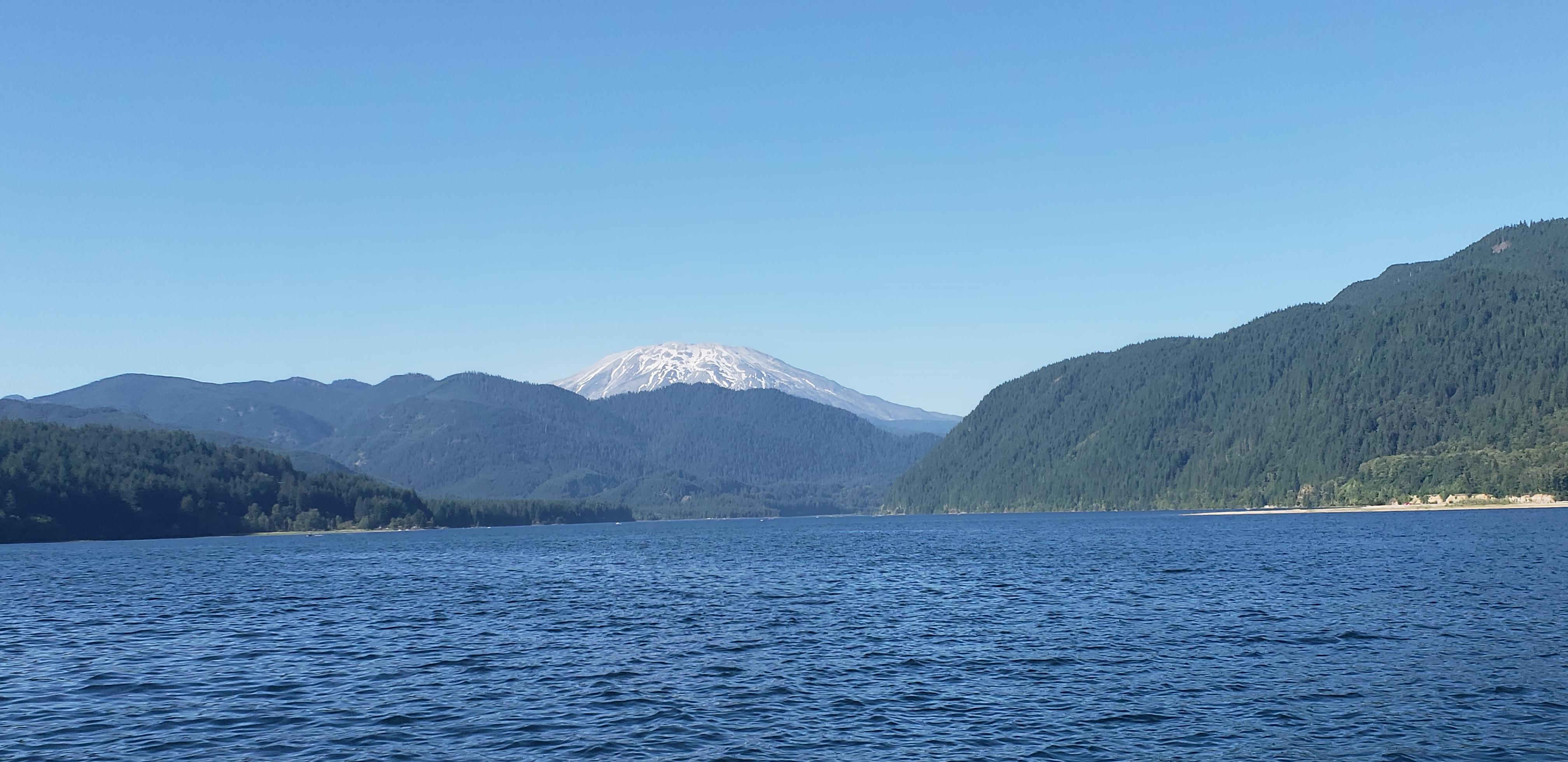 Mt St Helen's from Yale Lake, WA r/boating