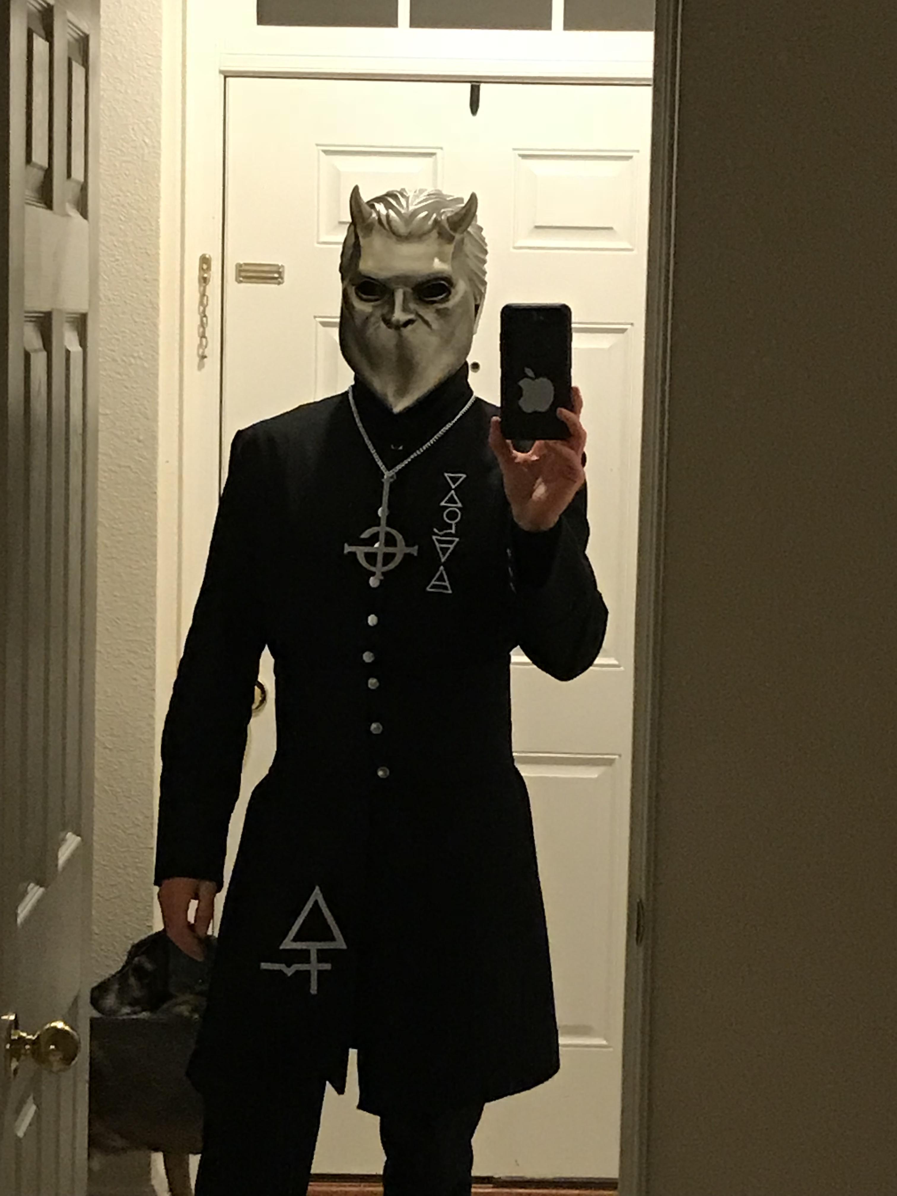 First post on Reddit so I wanted to share this handmade costume
