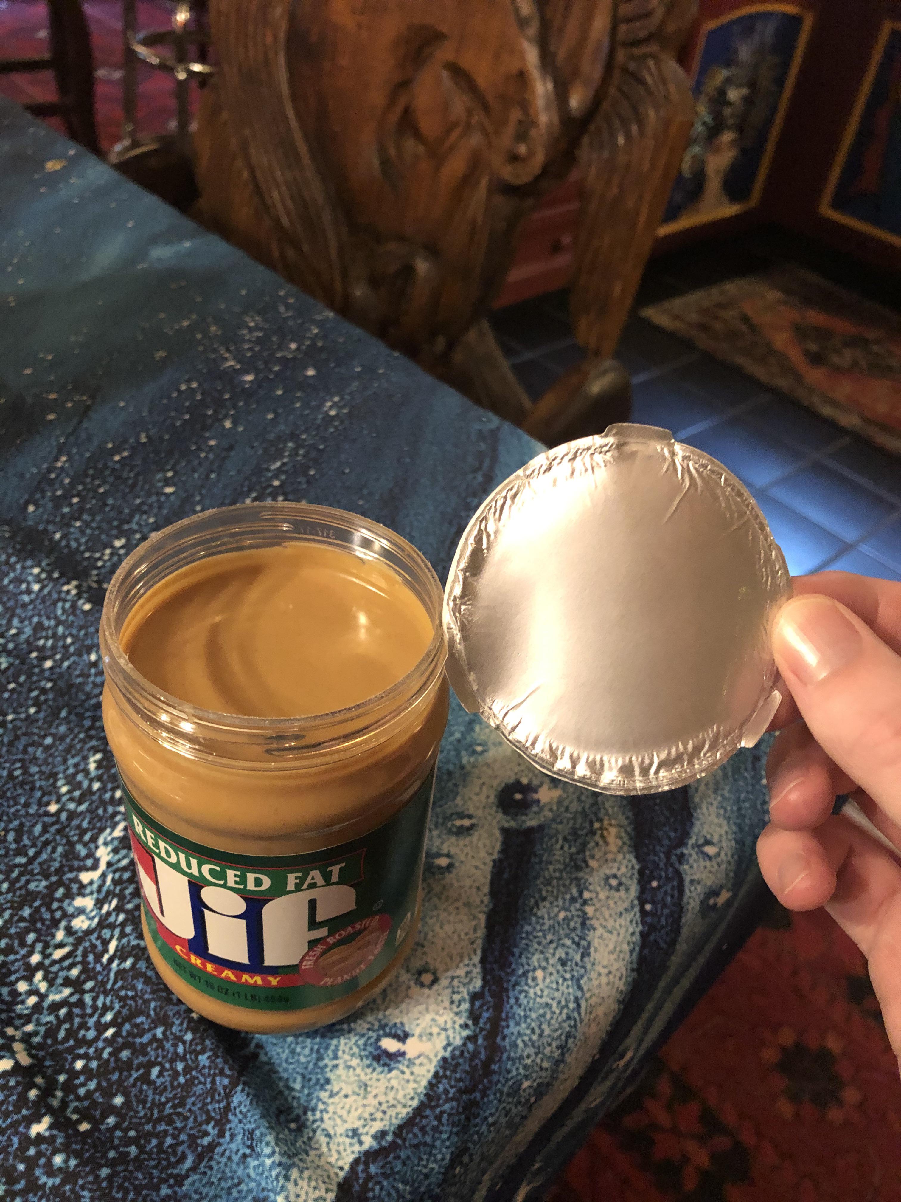 The entire seal came off my peanut butter in a single pull without