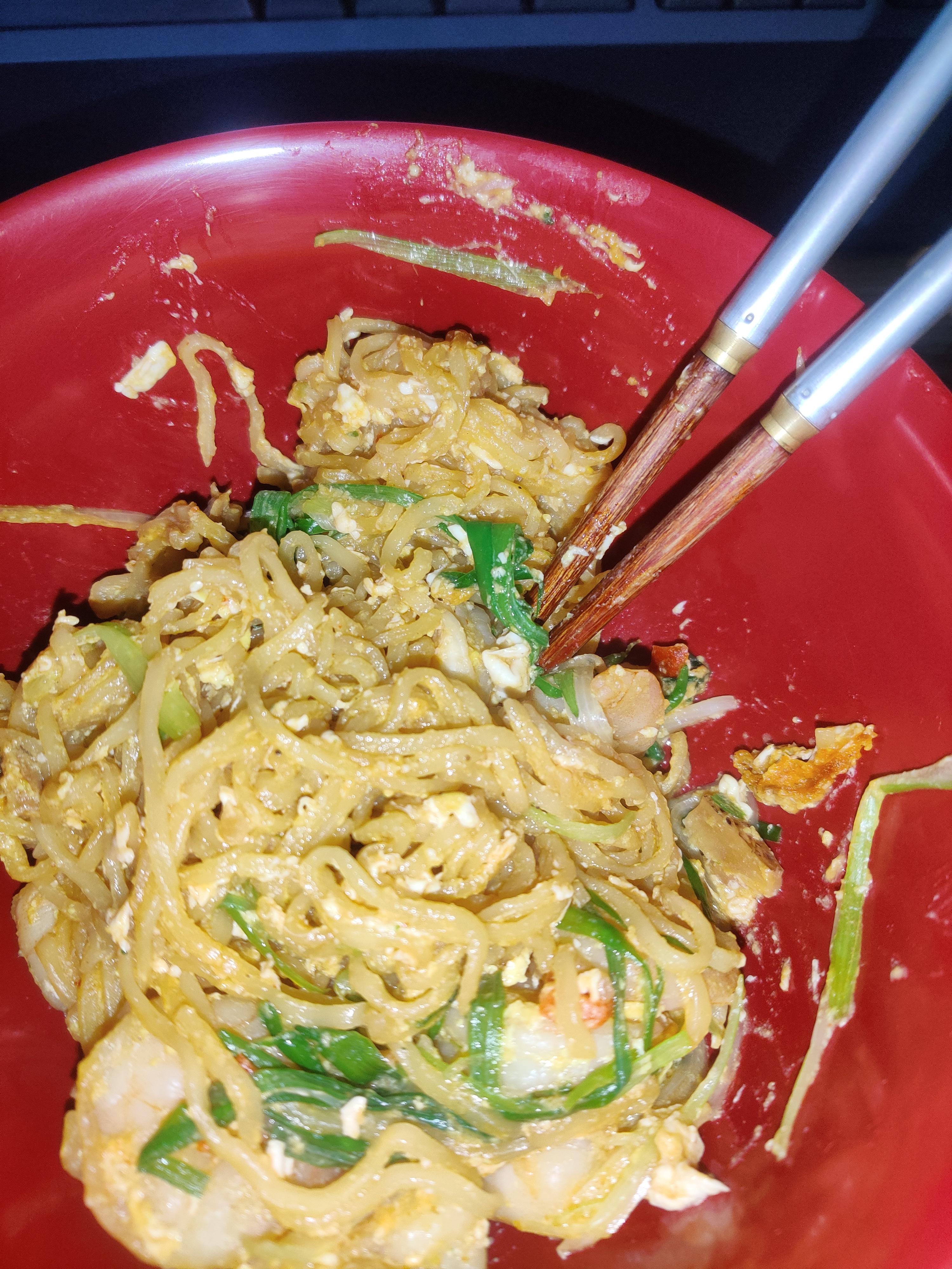 Overcooked ramen noodles with egg, shrimp and green onion shittyfoodporn