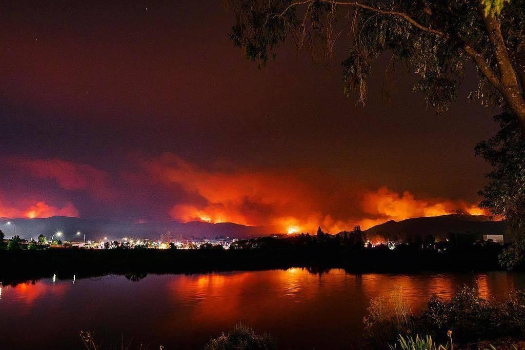 View of the Napa Fire across the Napa river . r/pics