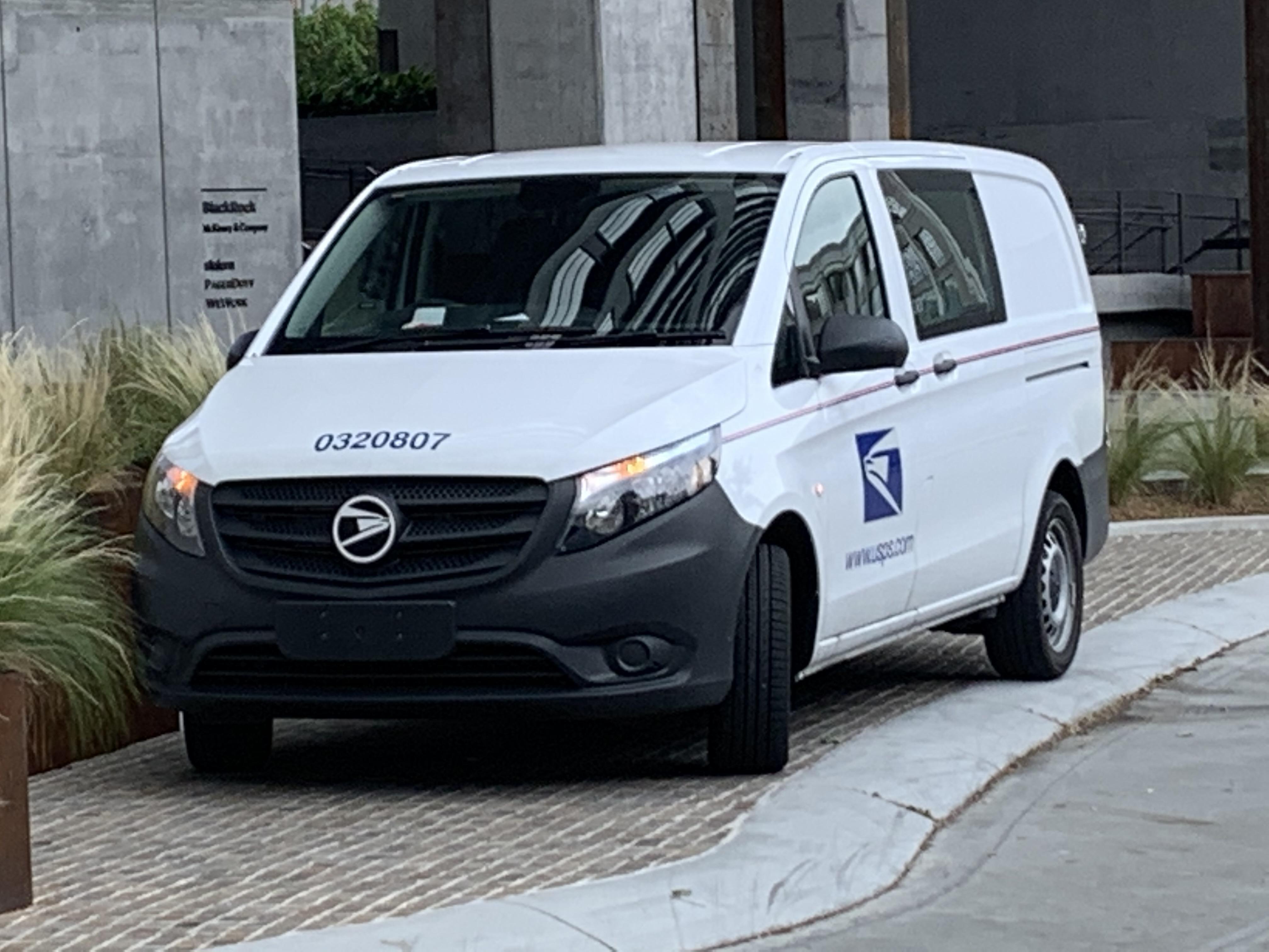 The Eagle replaces Benz logo ! r/USPS