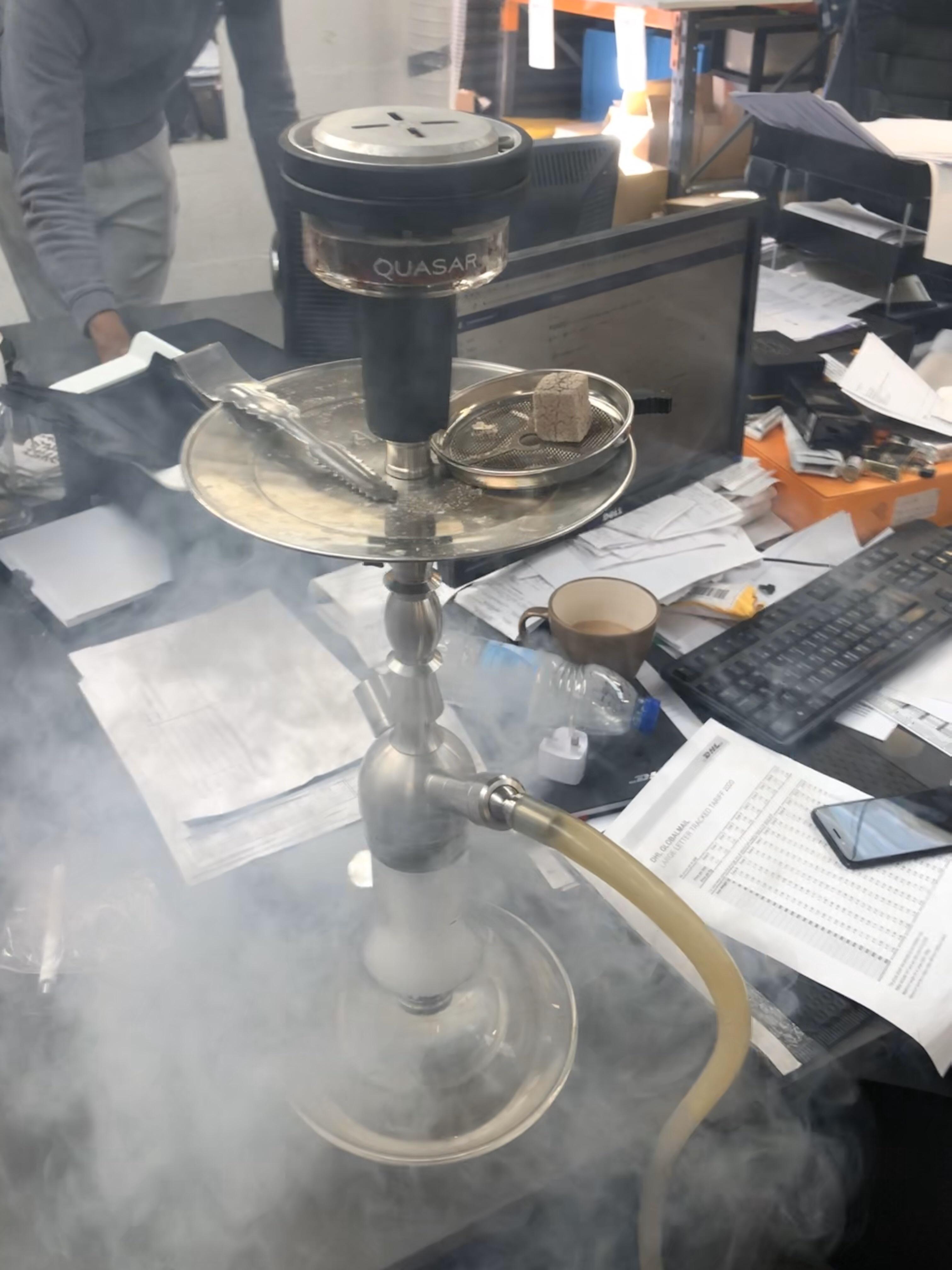 Amy Deluxe hookah pipe with Quasar head. Smoking cuban mojito with cold