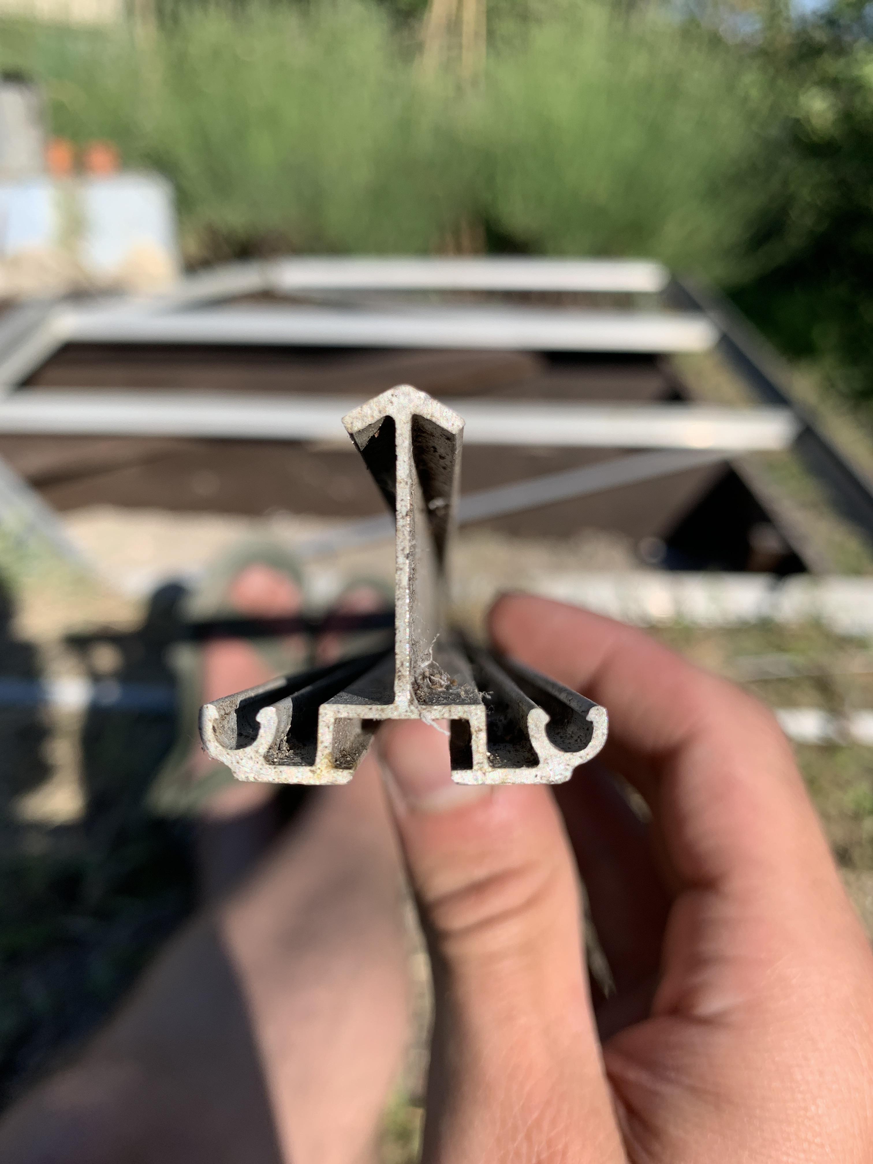 Which type of rubber glazing seal is best for this type of greenhouse