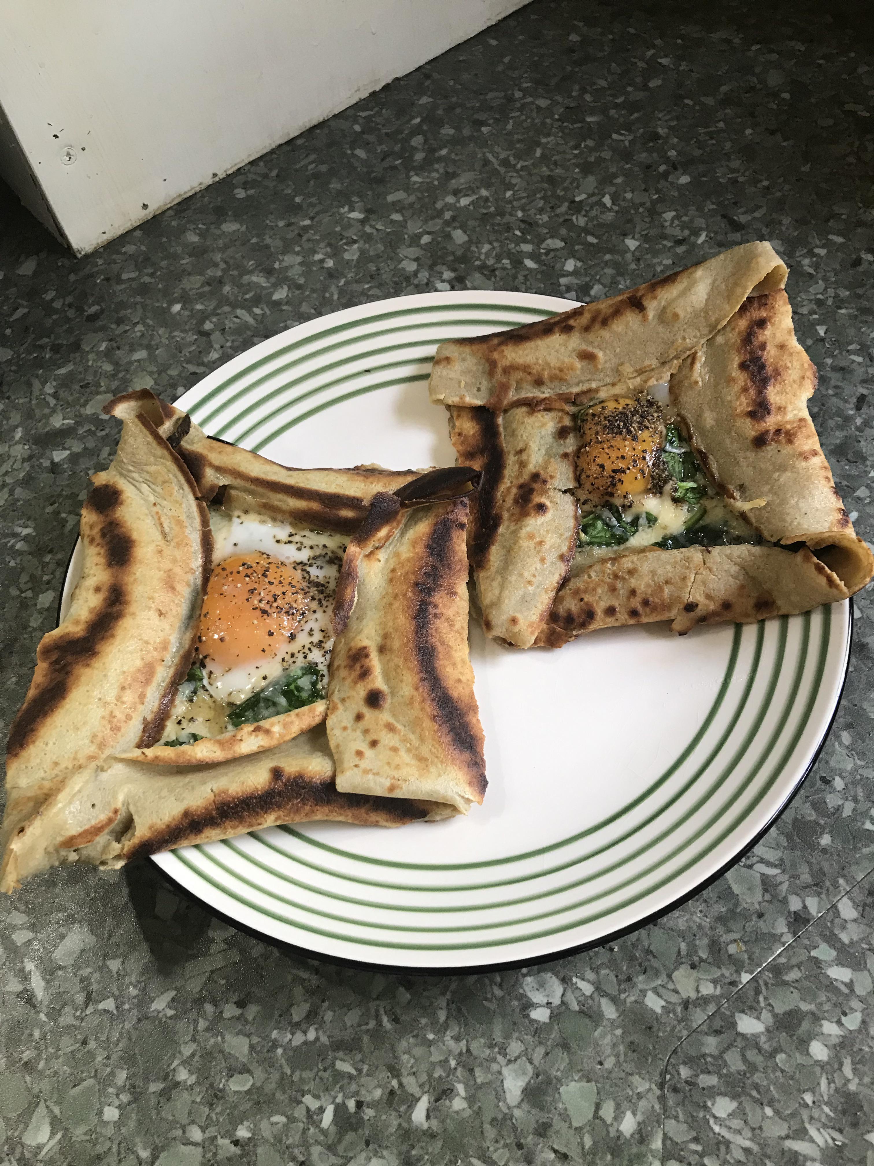 Galette Breton (savoury buckwheat pancakes) r/vegetarian